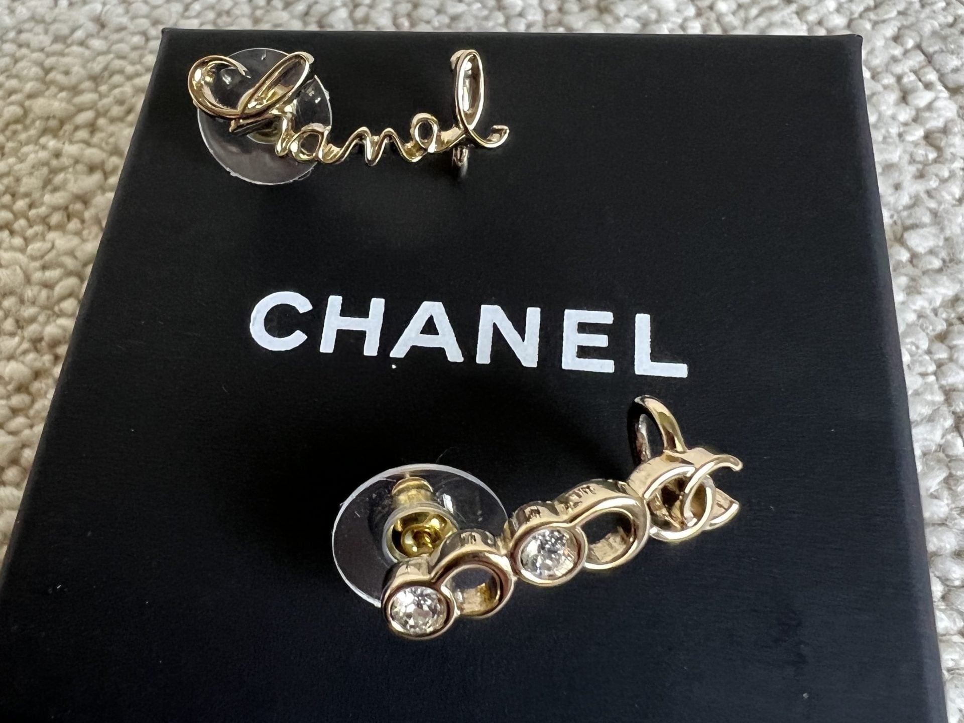 CHANEL Earrings Gold Chanel and Crystal Earrings Light Gold - Redeluxe