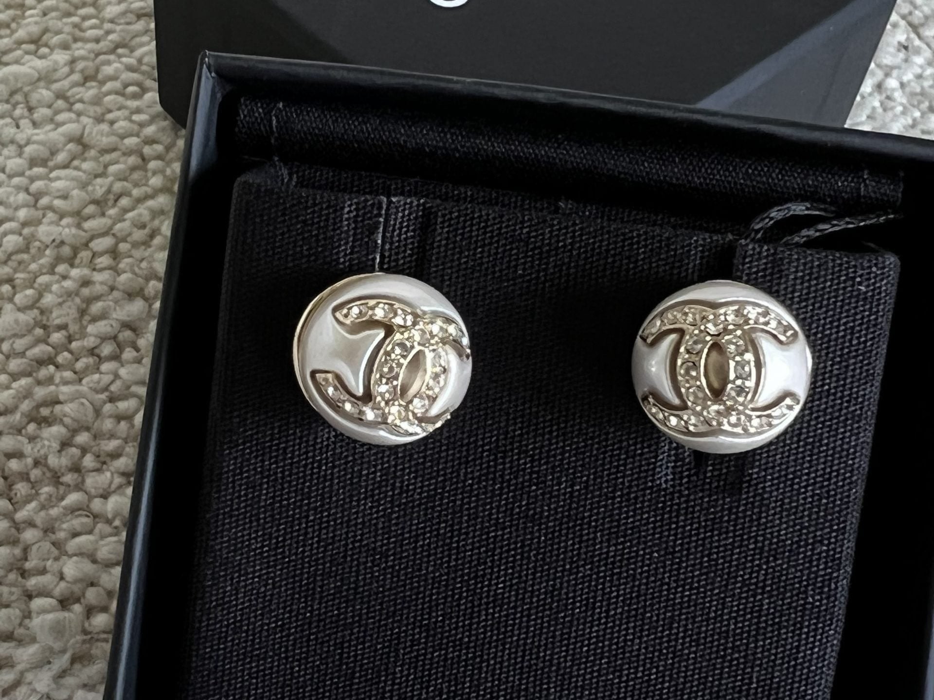 CHANEL Earrings Gold Chanel Round CC Earrings - Redeluxe