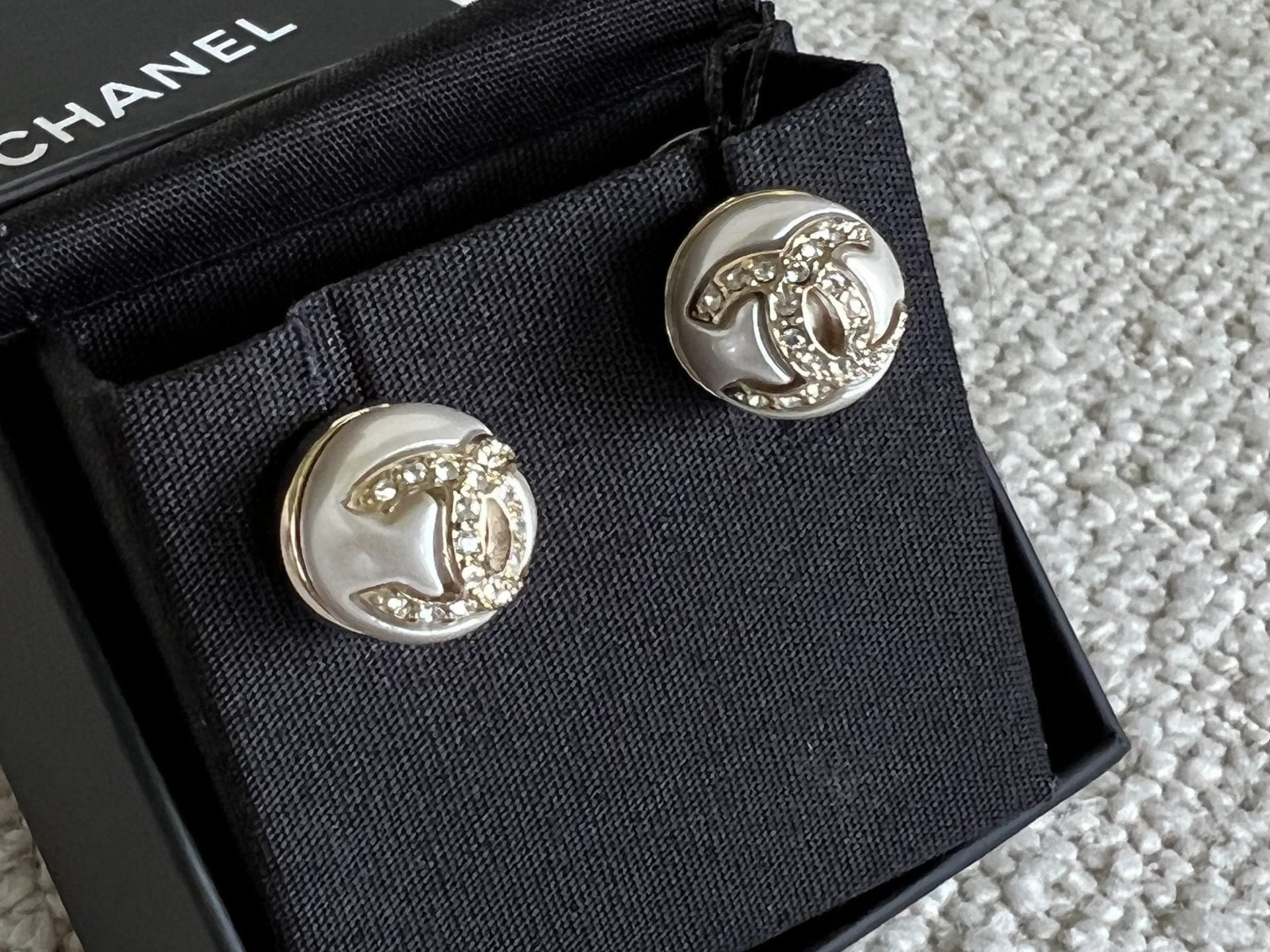 CHANEL Earrings Gold Chanel Round CC Earrings - Redeluxe
