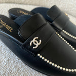 CHANEL Flats Chanel Black Leather CC Pearl Embellished Flat Loafers 40 - Redeluxe
