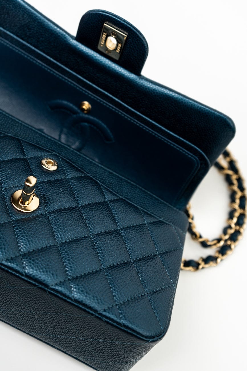 【ヴィンテージ】Rank:S☆Chanel llic Blue Series18 Medium Chanel Blue Lambskin Medium Classic 11.12 Bag ○ Labellov