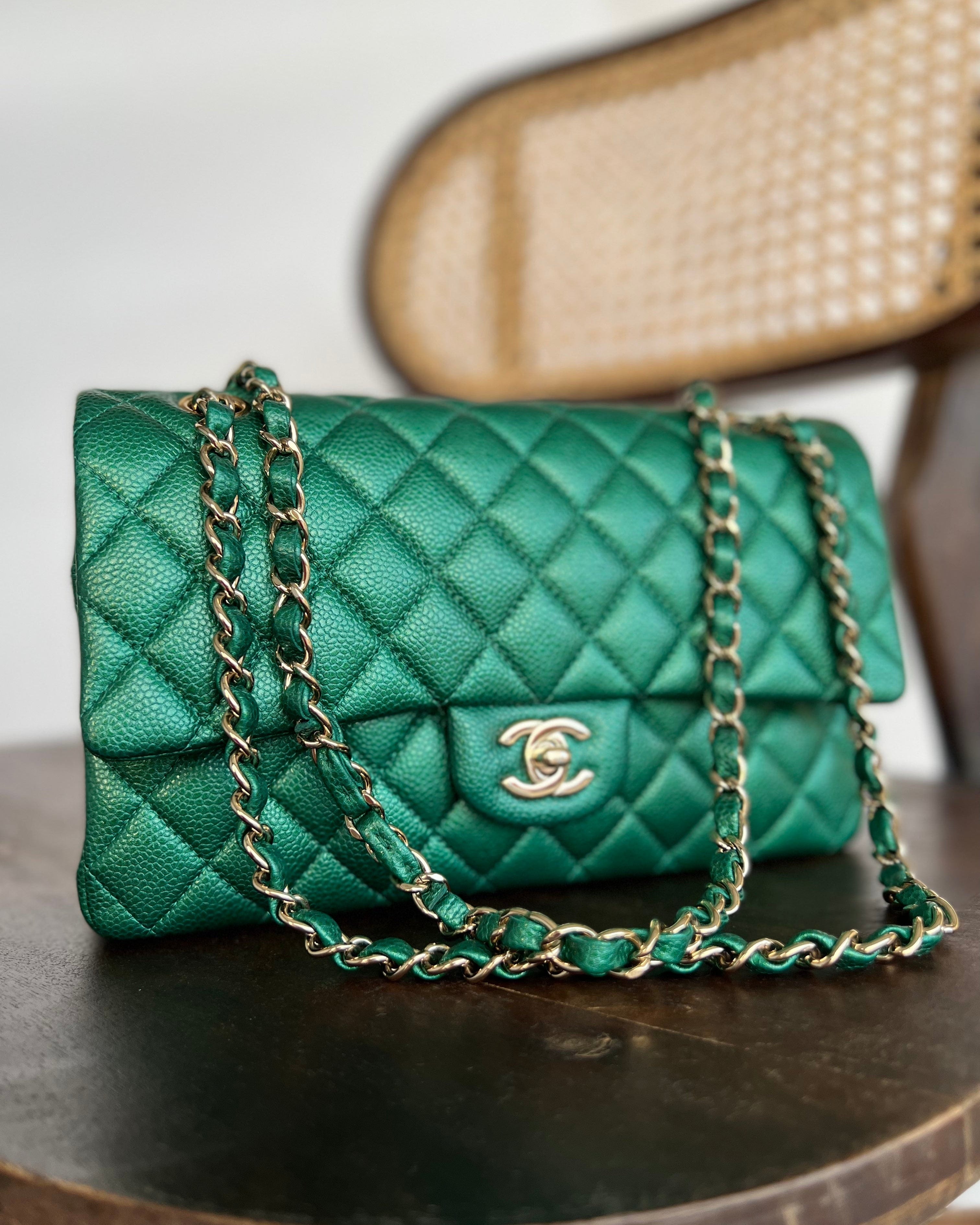 CHANEL Handbag 18S Emerald Green Caviar Quilted Classic Flap Medium Light Gold Hardware - Redeluxe