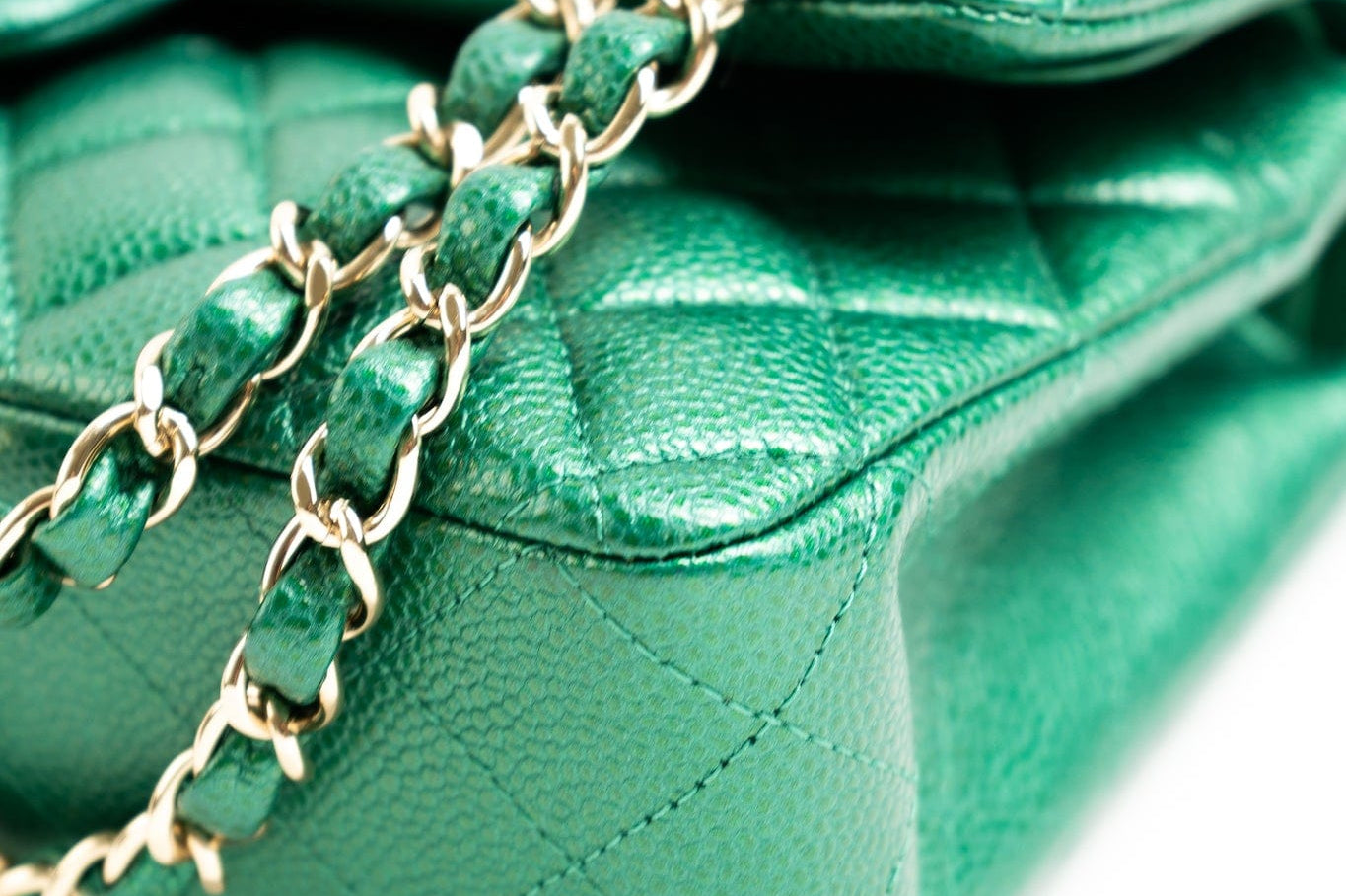 CHANEL Handbag 18S Emerald Green Caviar Quilted Classic Flap Medium Light Gold Hardware - Redeluxe