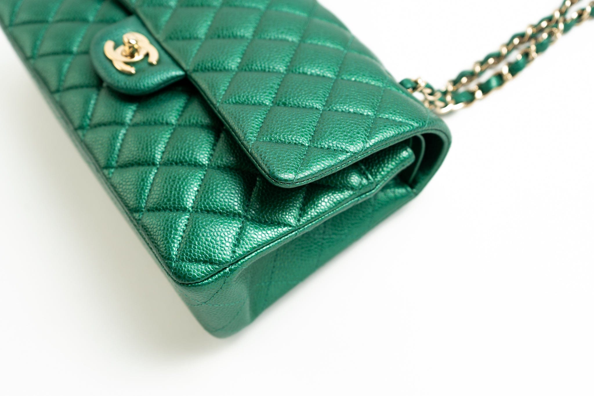 CHANEL Handbag 18S Emerald Green Caviar Quilted Classic Flap Medium Light Gold Hardware - Redeluxe