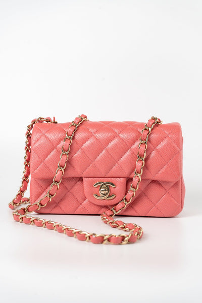 chanel-handbag-18s-pink-caviar