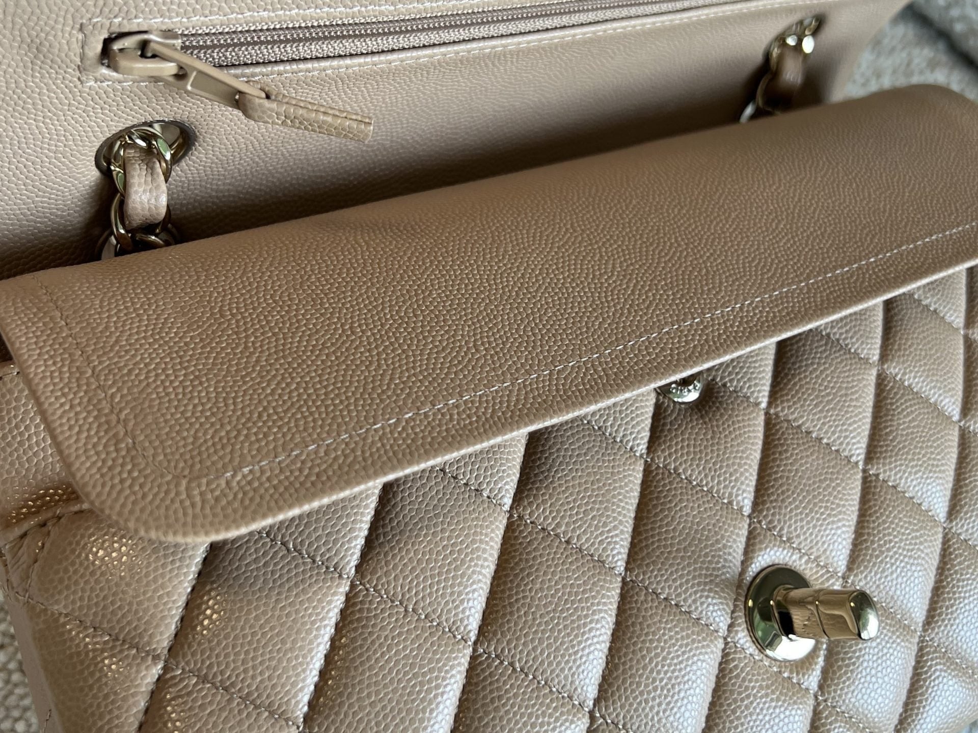CHANEL Handbag 19B Dark Beige Caviar Quilted Classic Flap Medium LGHW - Redeluxe