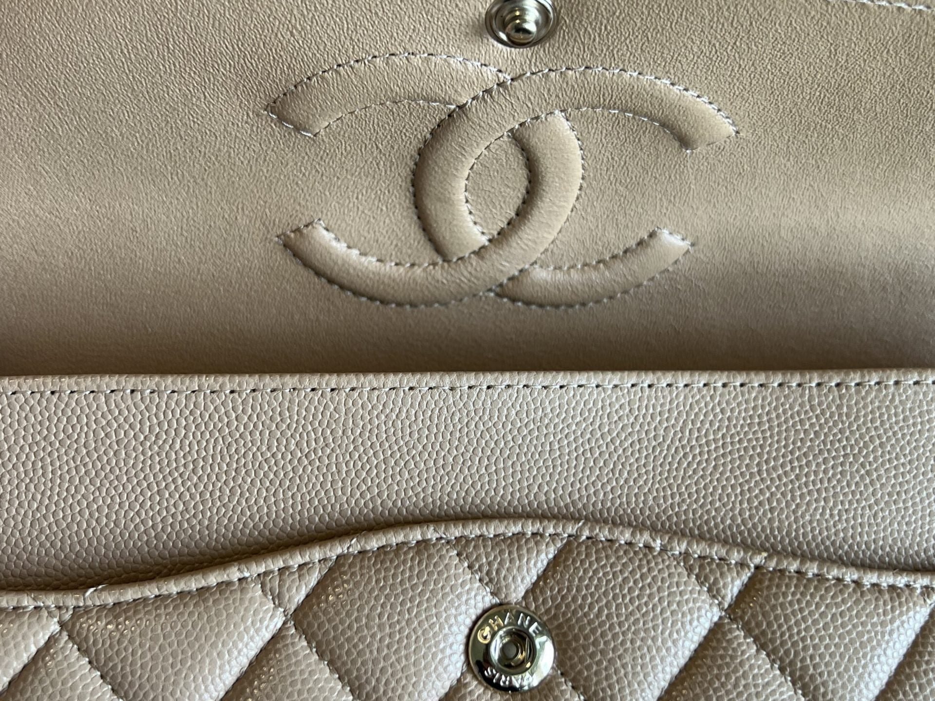 CHANEL Handbag 19B Dark Beige Caviar Quilted Classic Flap Medium LGHW - Redeluxe