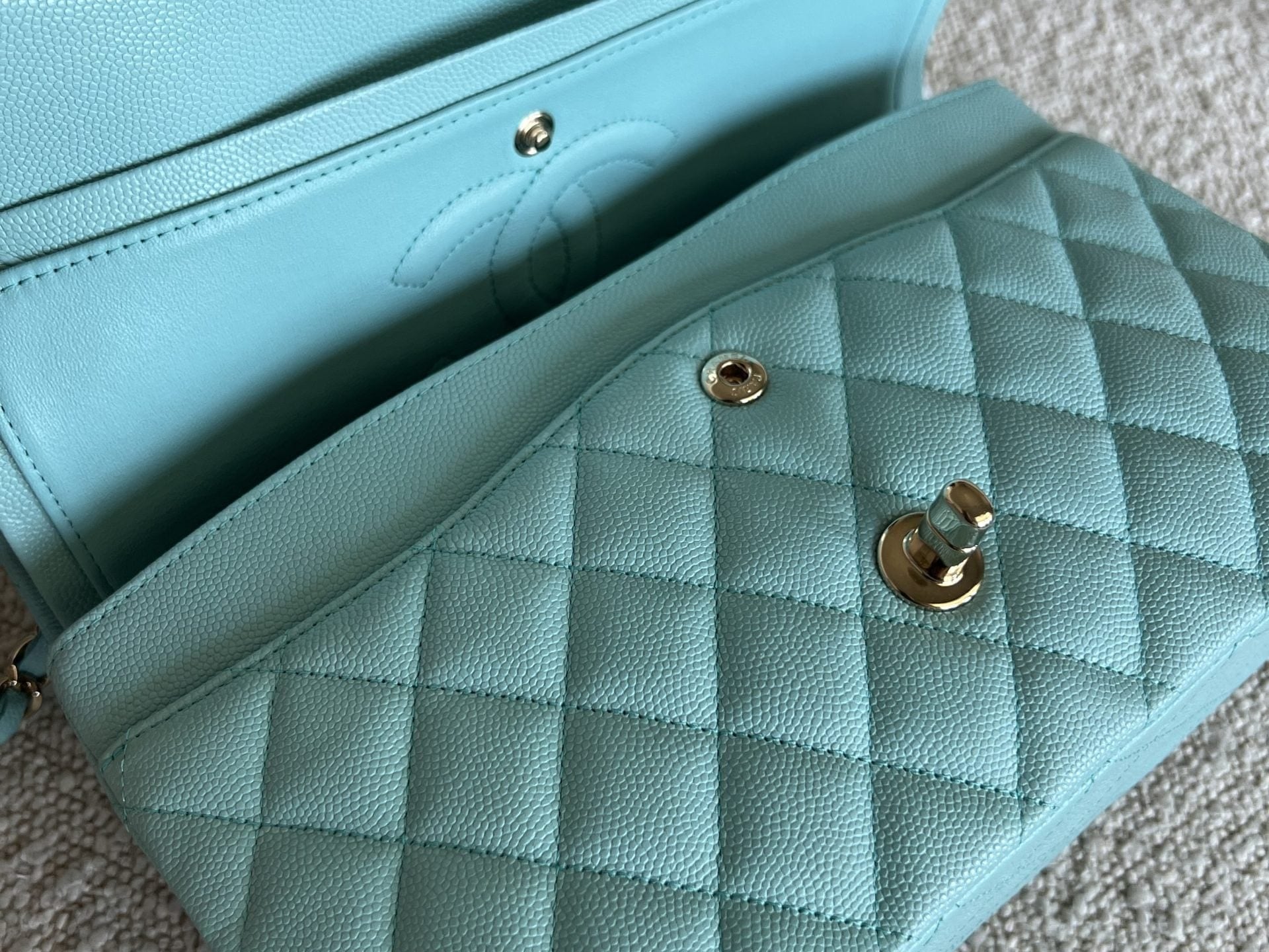 CHANEL Handbag 19C Tiffany Blue  Caviar Quilted Classic Flap Medium LGHW - Redeluxe