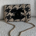 CHANEL Handbag 19K Beige and Black Houndstooth Tweed WOC - Redeluxe