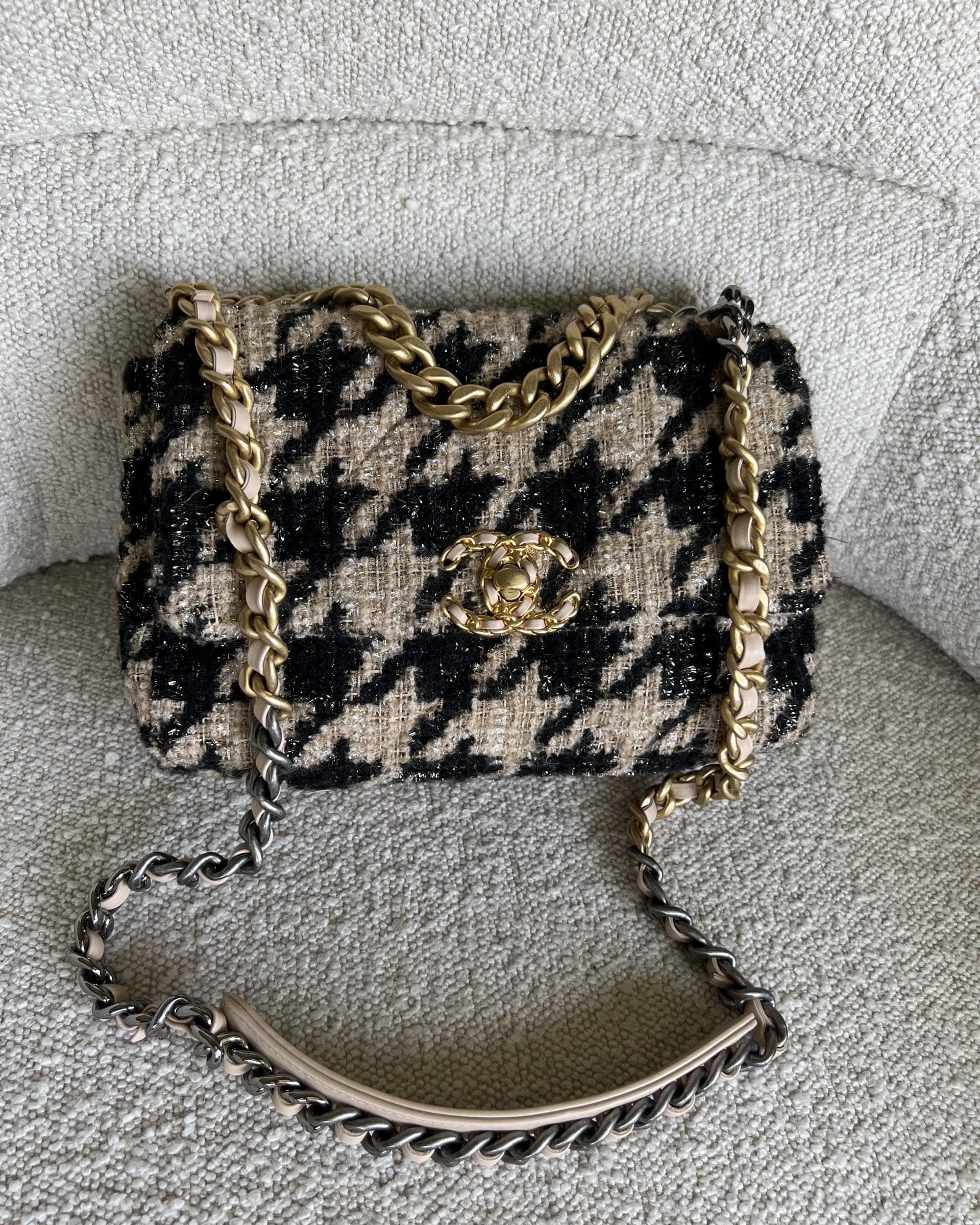 CHANEL Handbag 19K Houndstooth 19 Flap Beige/Black Small MHW - Redeluxe