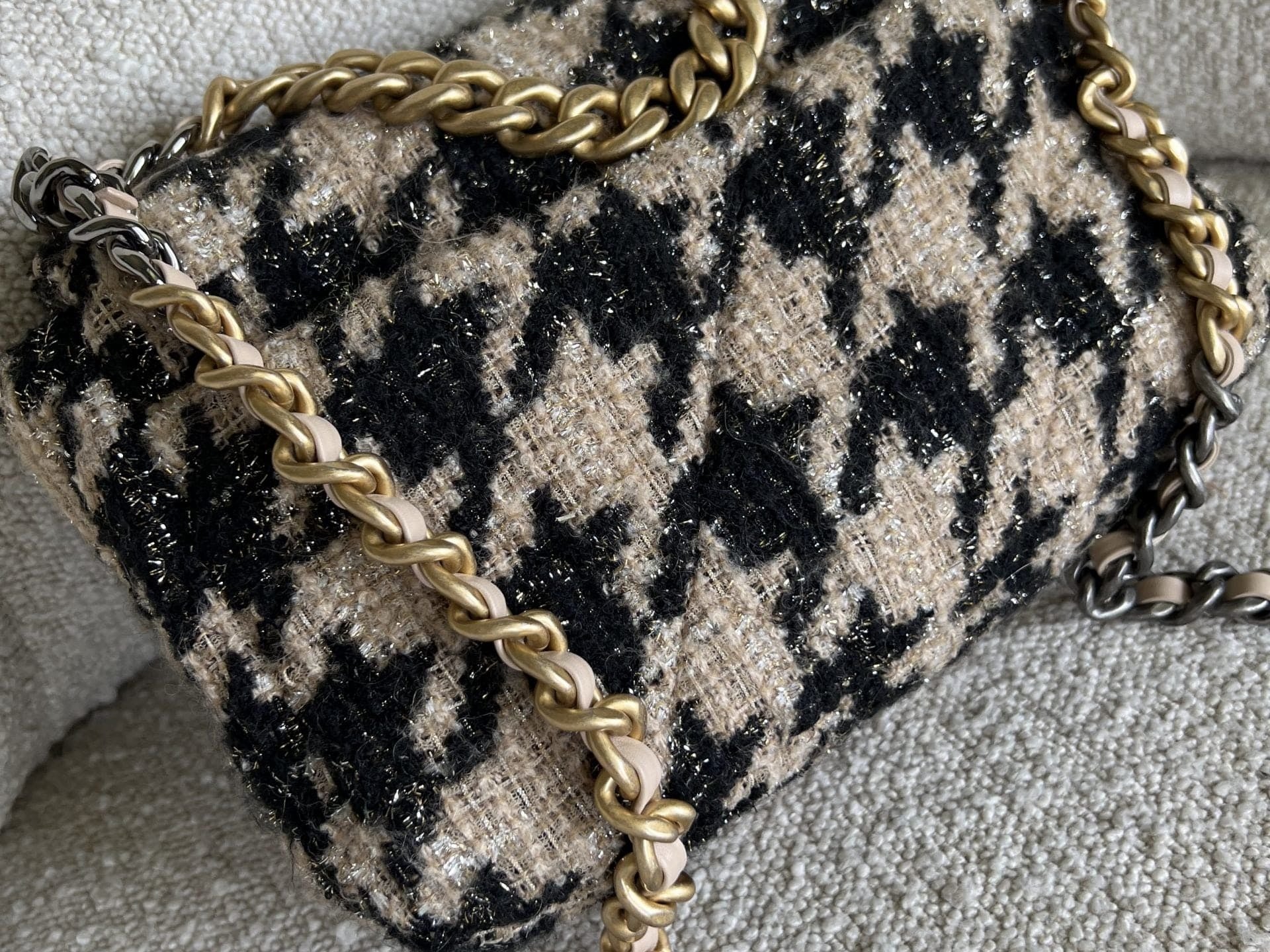 CHANEL Handbag 19K Houndstooth 19 Flap Beige/Black Small MHW - Redeluxe