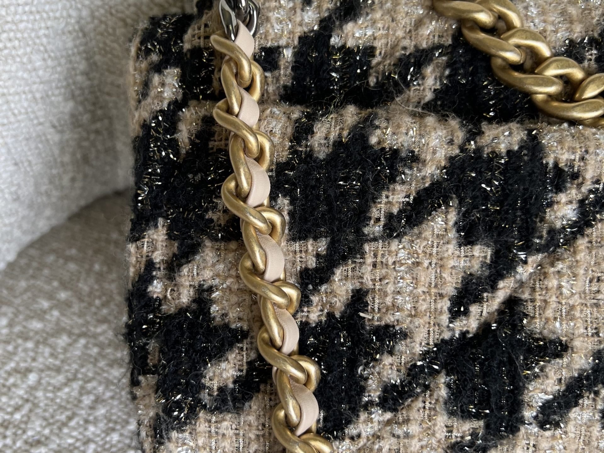 CHANEL Handbag 19K Houndstooth 19 Flap Beige/Black Small MHW - Redeluxe