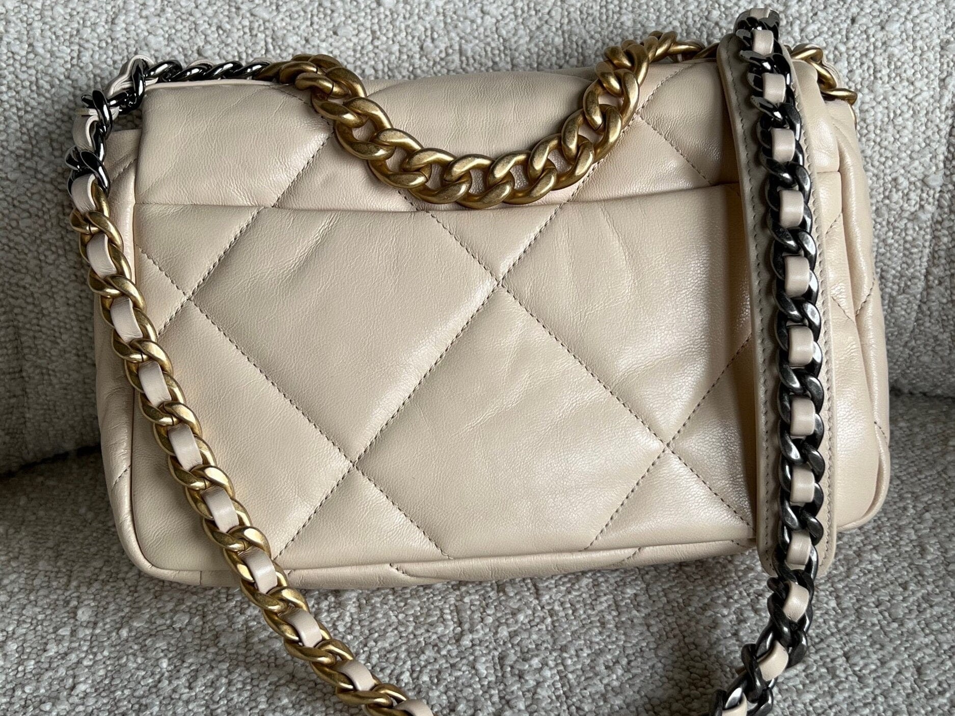 CHANEL Handbag 20A Small Beige Goatskin 19 Flap Mixed Hardware - Redeluxe