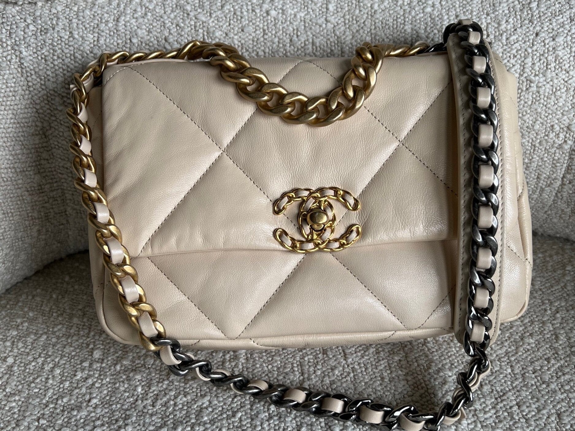 CHANEL Handbag 20A Small Beige Goatskin 19 Flap Mixed Hardware - Redeluxe