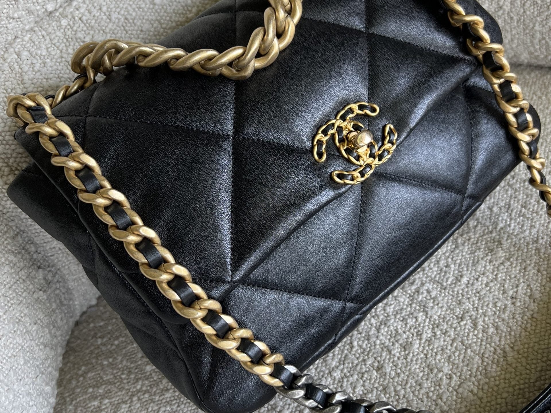 CHANEL Handbag 20C Black Lambskin Quilted 19 Flap Medium/Large Mixed Hardware - Redeluxe