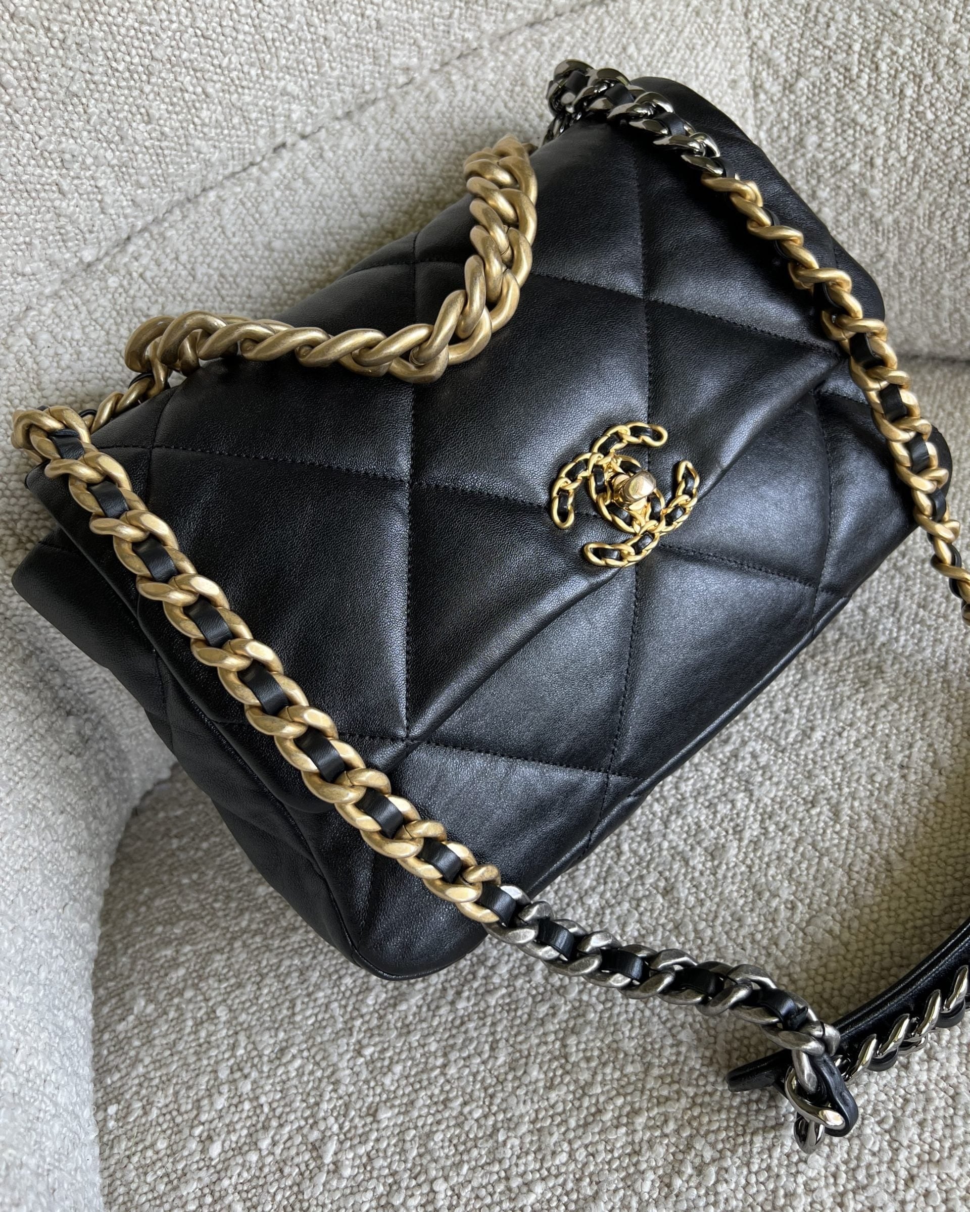 CHANEL Handbag 20C Black Lambskin Quilted 19 Flap Medium/Large Mixed Hardware - Redeluxe