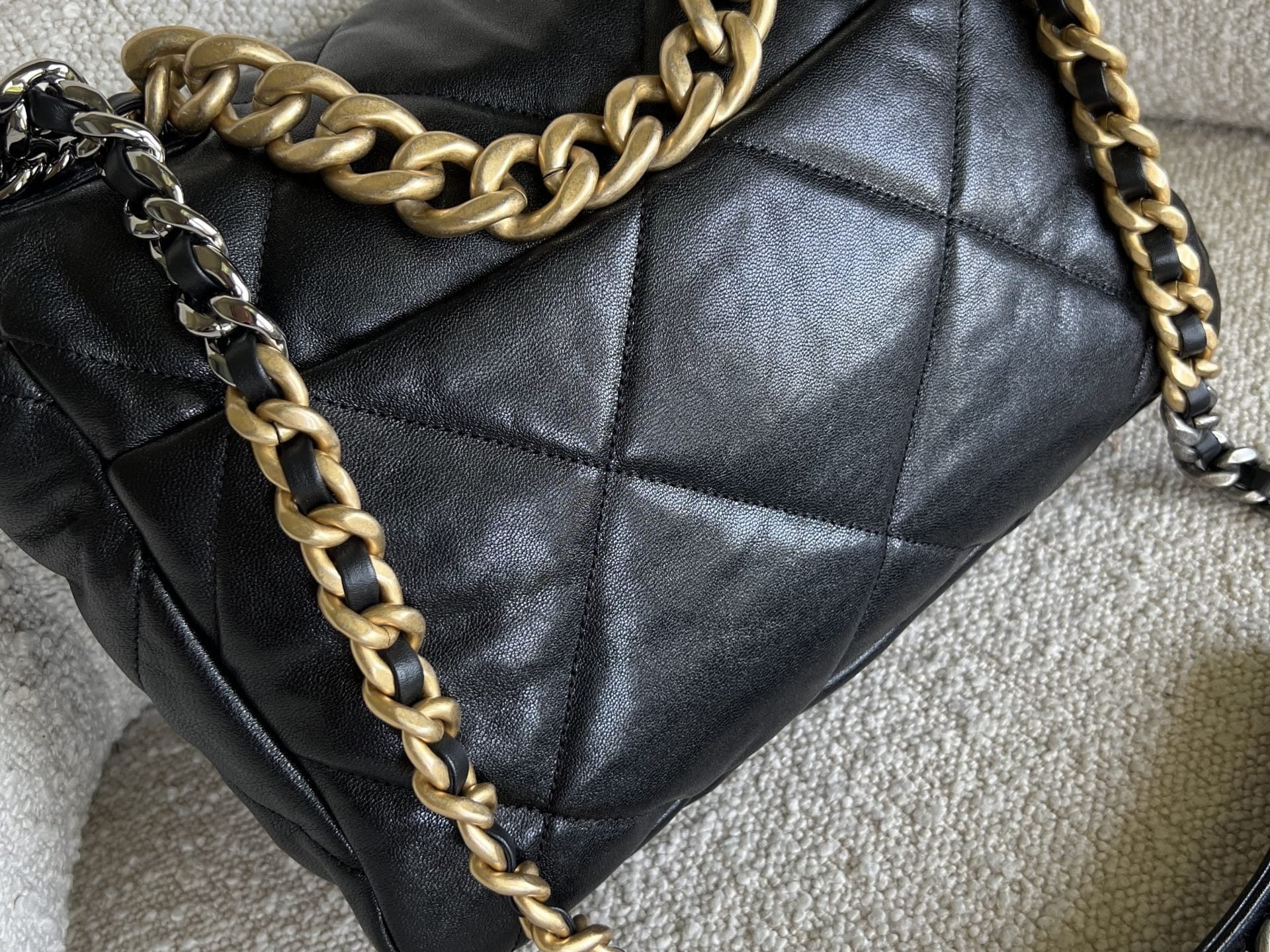 CHANEL Handbag 20C Black Lambskin Quilted 19 Flap Medium/Large Mixed Hardware - Redeluxe