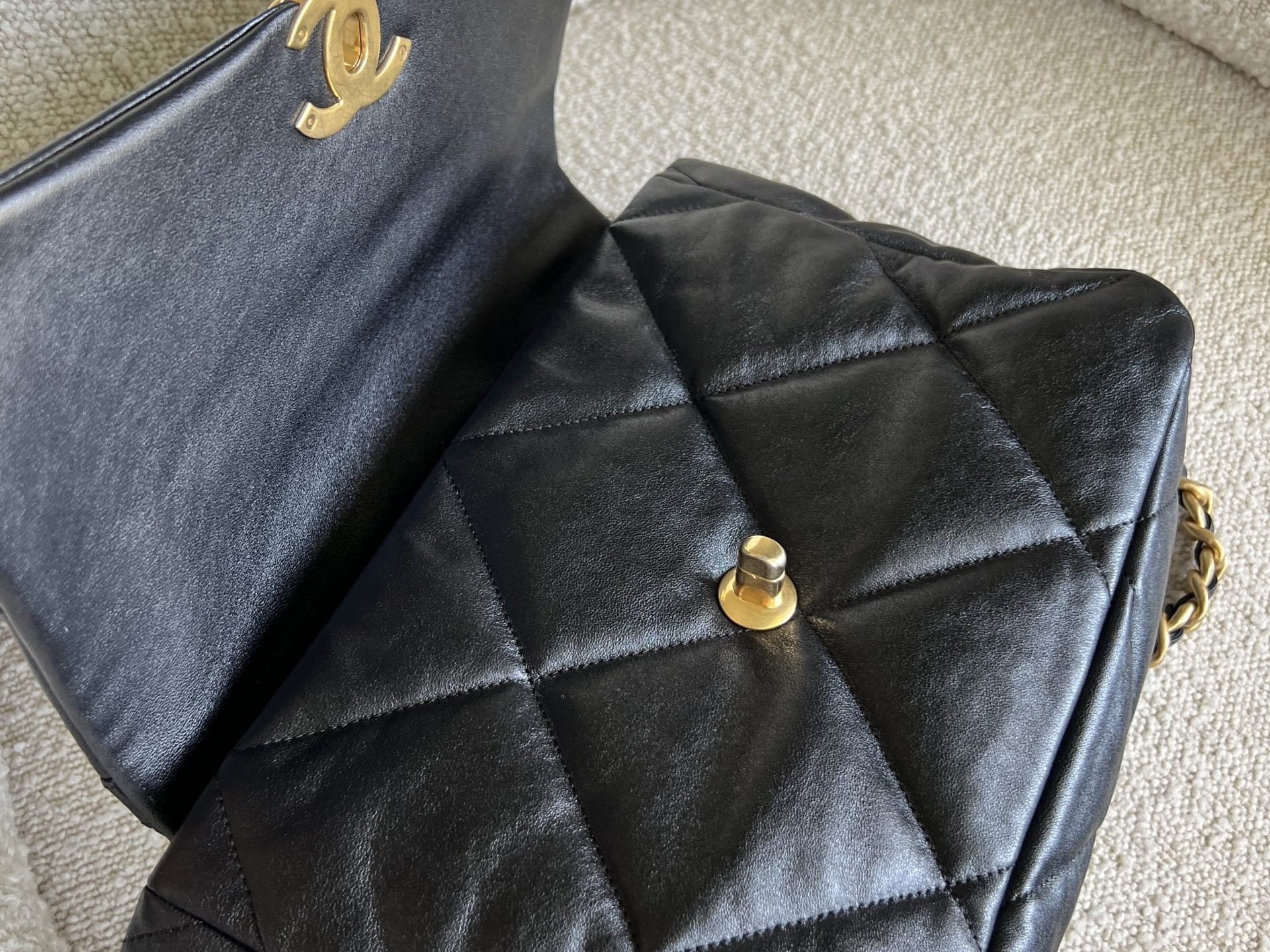 CHANEL Handbag 20C Black Lambskin Quilted 19 Flap Medium/Large Mixed Hardware - Redeluxe