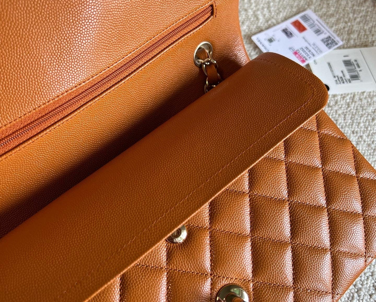CHANEL Handbag 21A Caramel / Light Brown Caviar Quilted Classic Flap Medium LGHW - Redeluxe