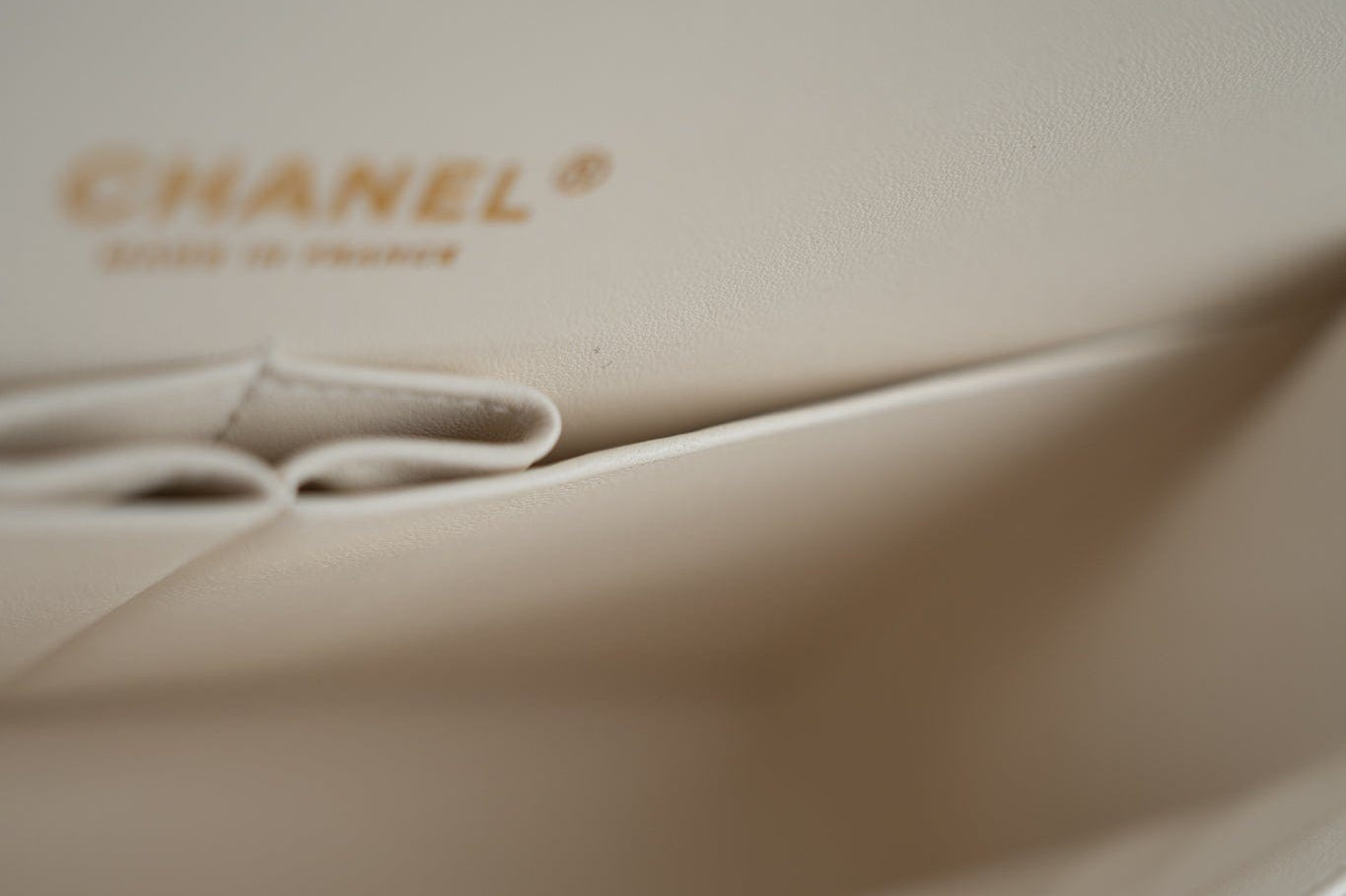 CHANEL Handbag 21A White/ Ivory Caviar Quilted Classic Flap Medium Light Gold Hardware - Redeluxe