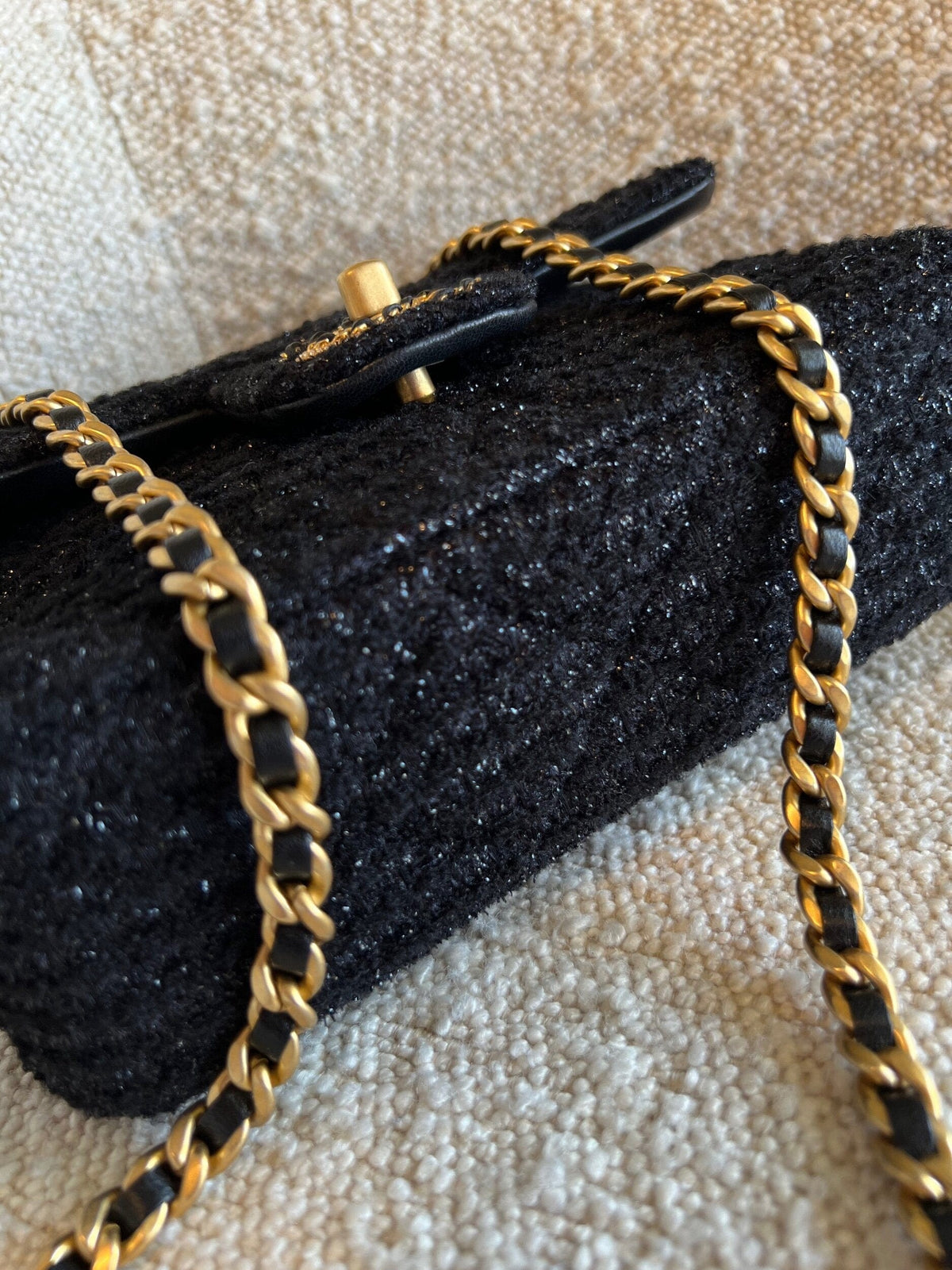 21K Black Symphony Tweed Single Flap Bag – REDELUXE