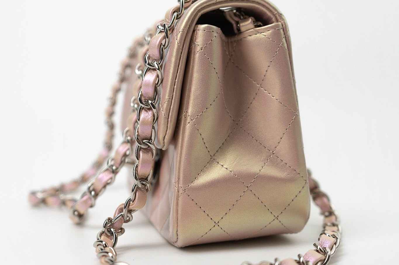 Shop Exclusive 21K Mini Pink Iridescent Flap: Luxury REDELUXE Pre