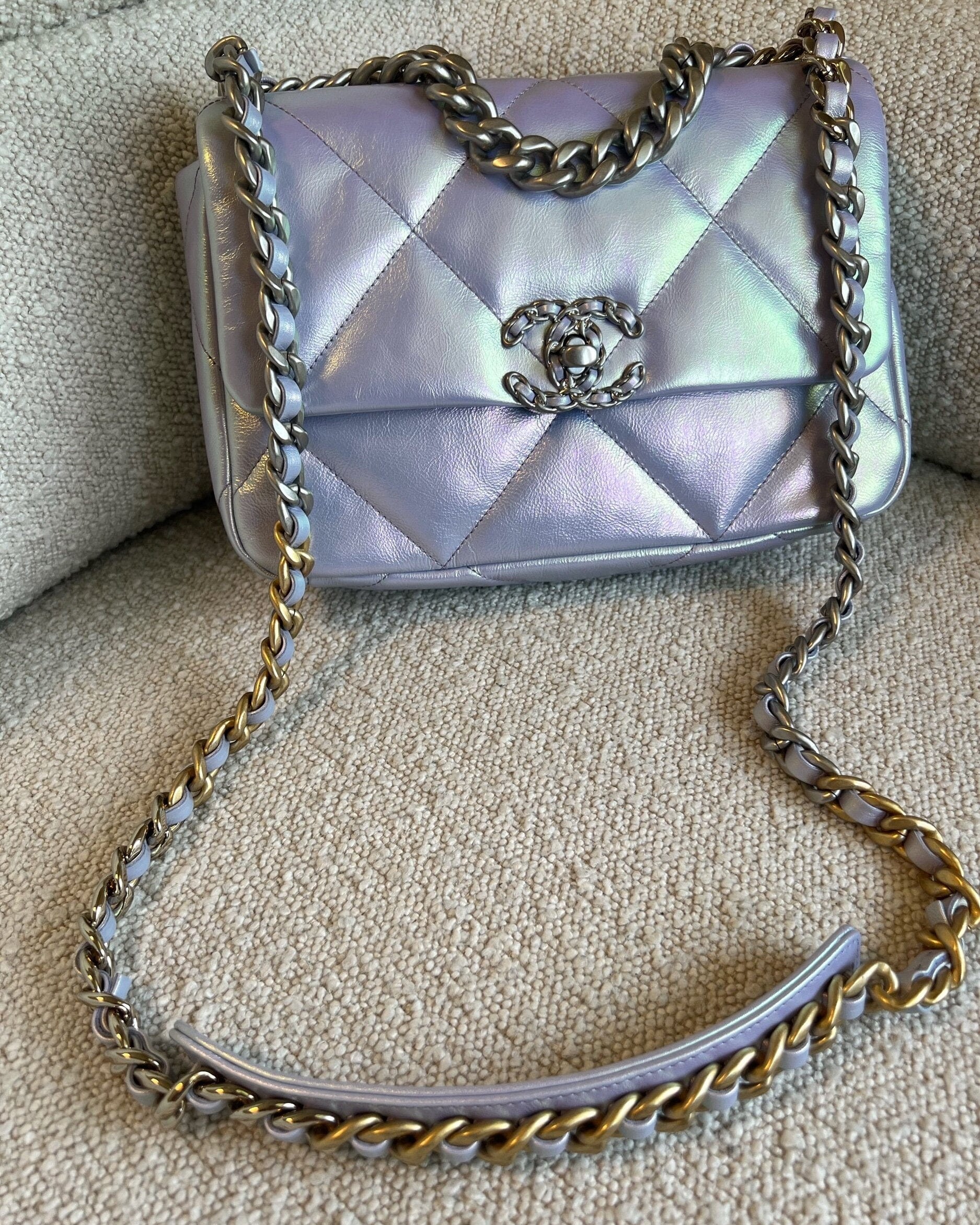 CHANEL Handbag 21K Purple/Blue Iridescent 19 Flap Small MHW - Redeluxe
