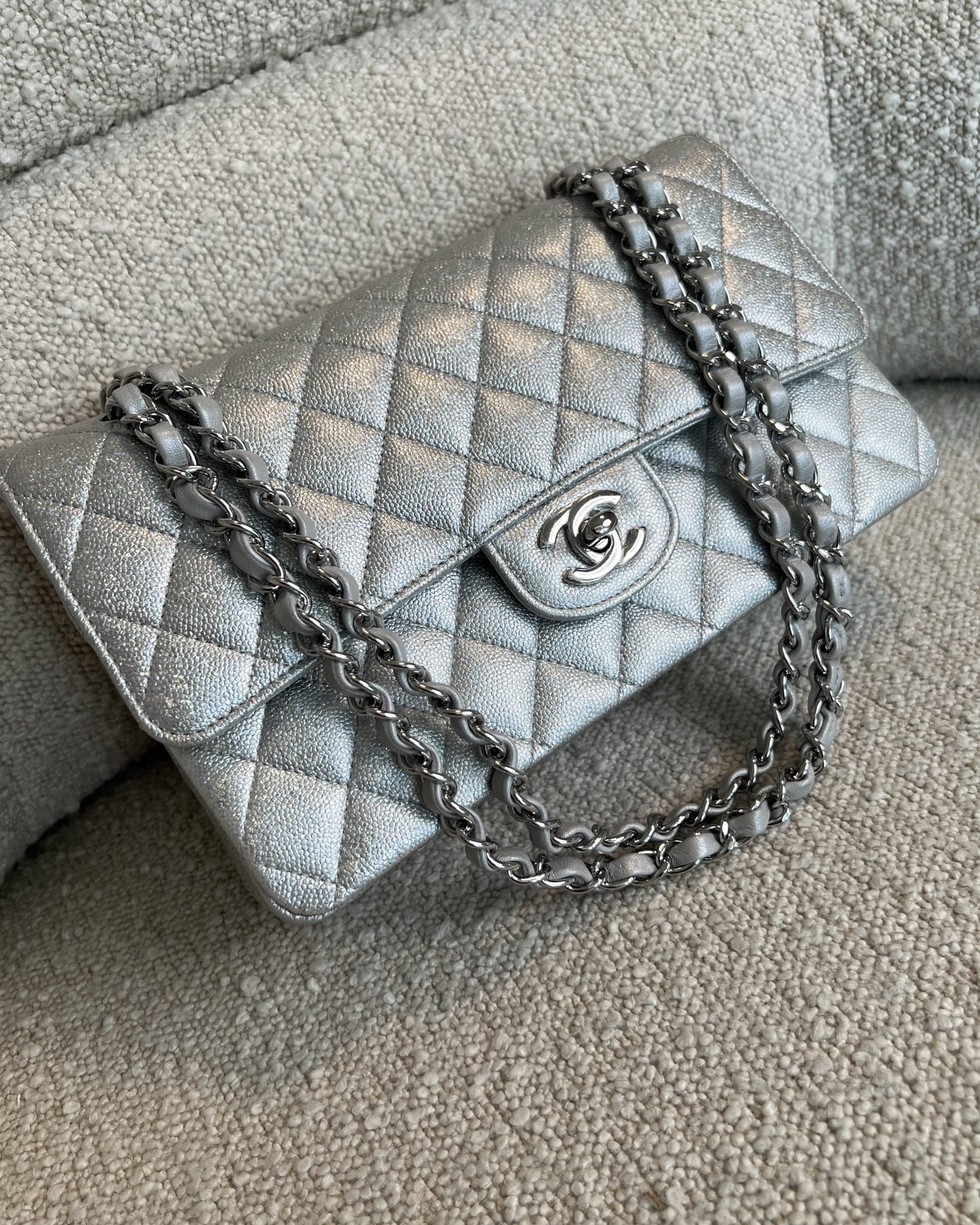 CHANEL Handbag 21K Silver Metallic Caviar Quilted Medium Classic Flap SHW - Redeluxe
