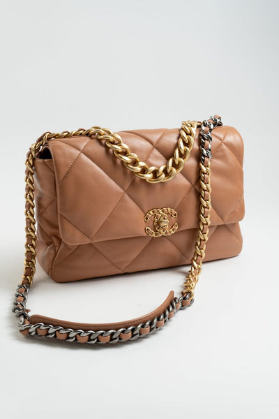 chanel-handbag-21p-caramel-