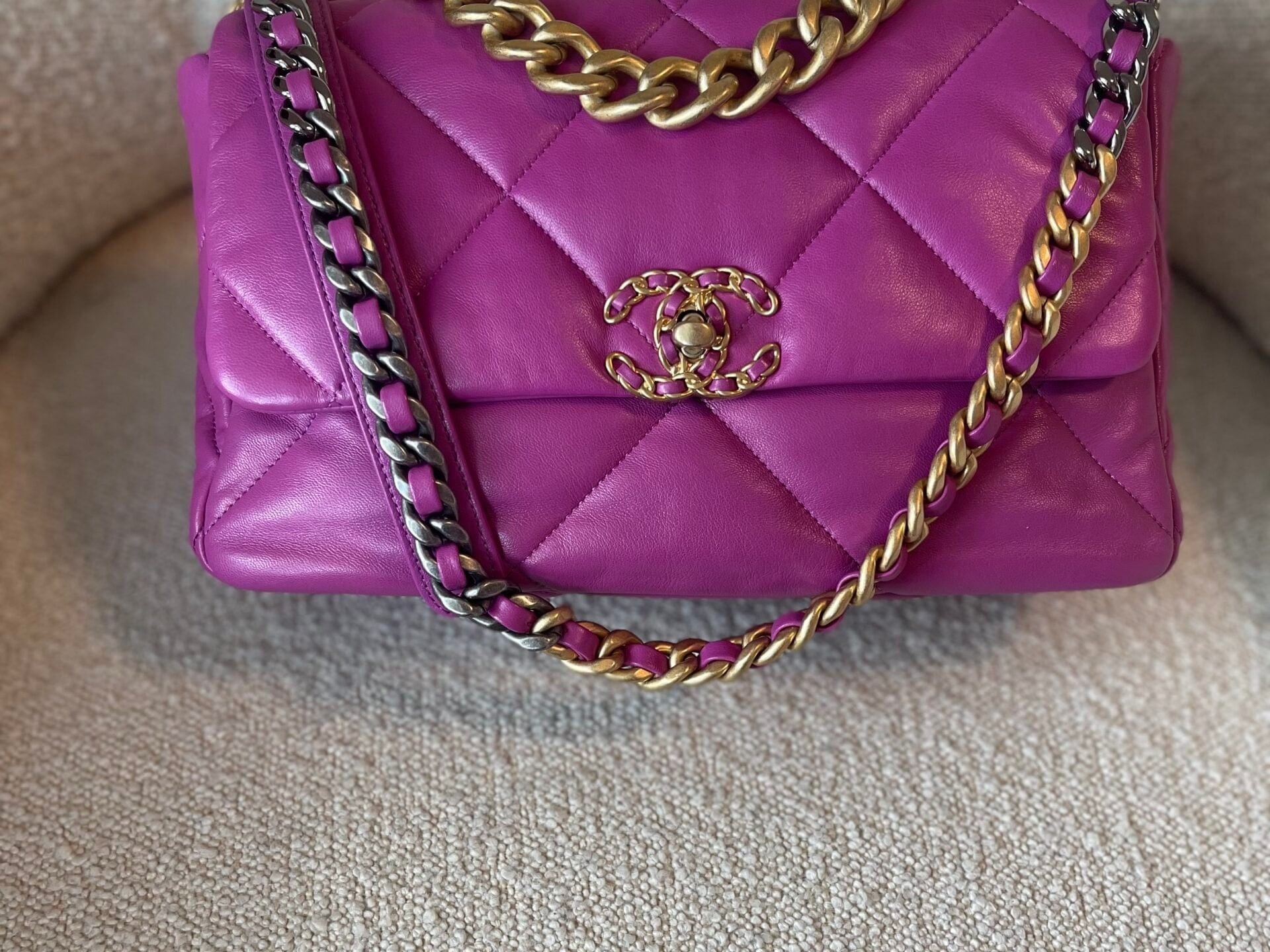 CHANEL Handbag 21P Magenta Lambskin Quilted 19 Flap Large Mixed Hardware - Redeluxe