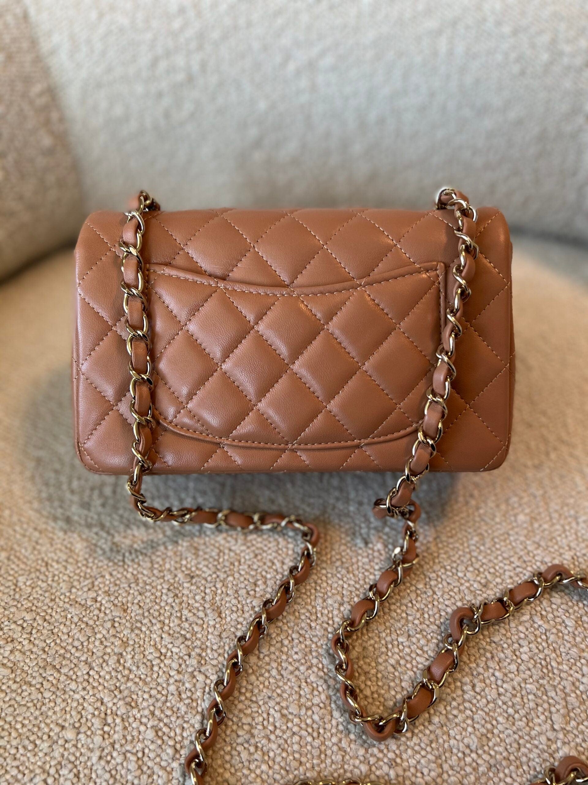 soldout【超美品】CHANEL Flapbag ショルダーバッグ 21P 21P Gold Grained Lambskin Mini Rectangular Flap Light Gold