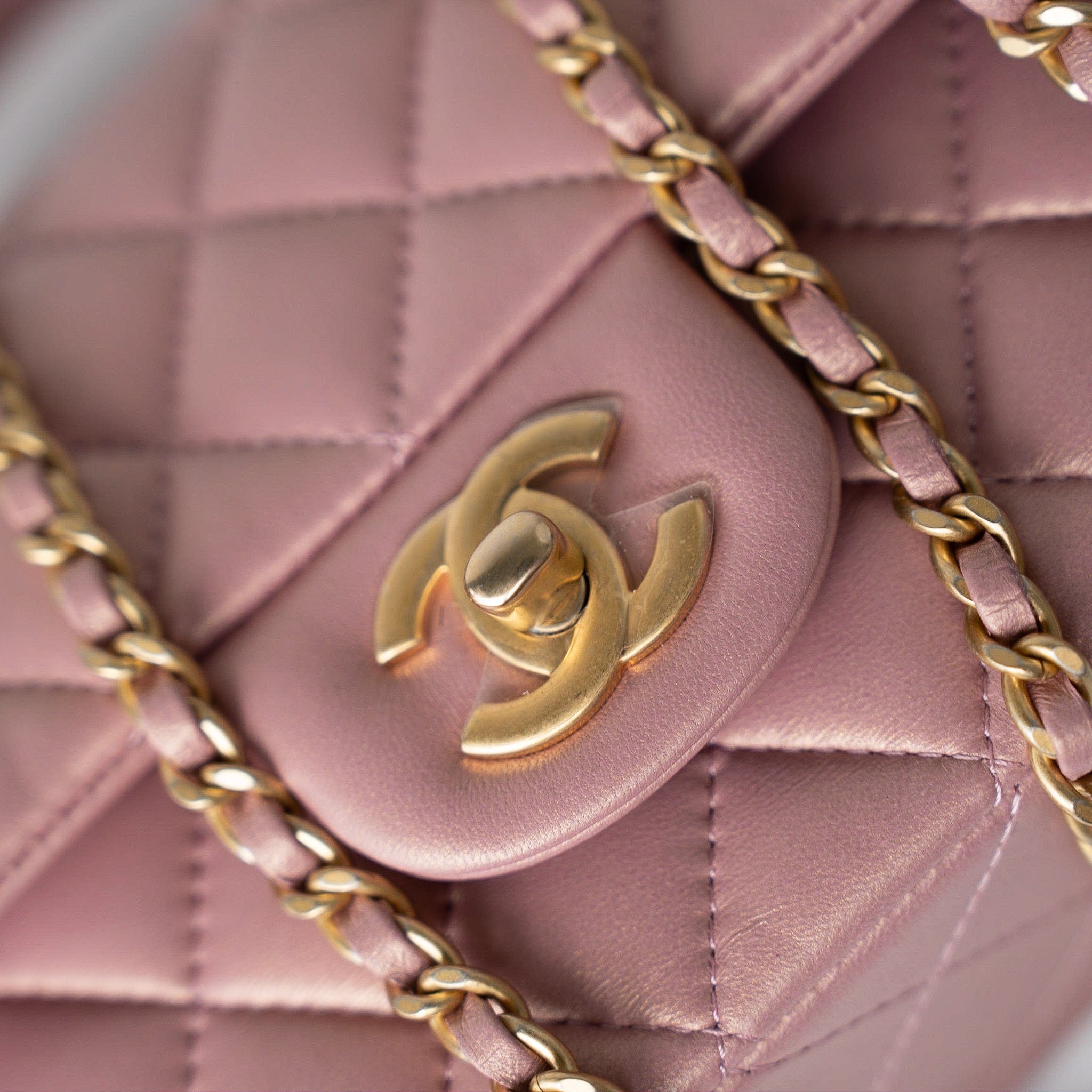 21S Iridescent Pink/ Rose Lambskin Quilted Mini Top Handle Antique