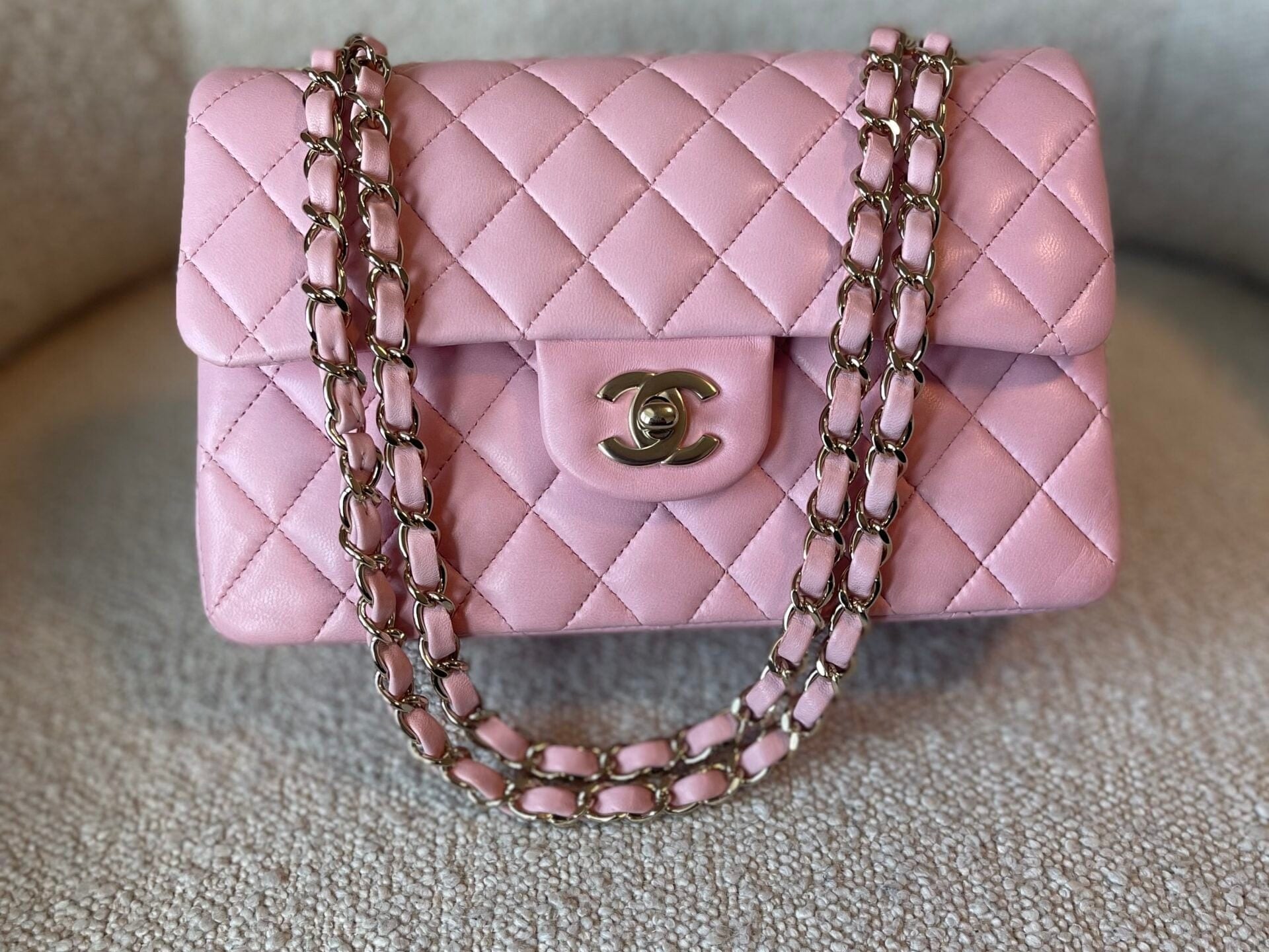 CHANEL Handbag 21S Light Pink Lambskin Quilted Classic Flap Small - Redeluxe