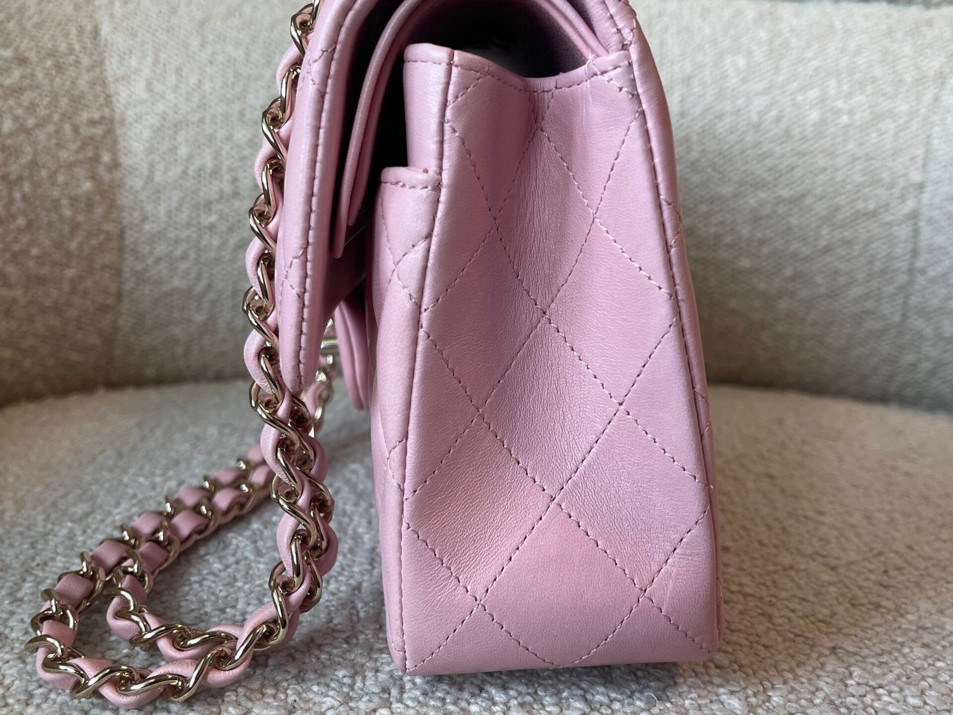 CHANEL Handbag 21S Light Pink Lambskin Quilted Classic Flap Small - Redeluxe