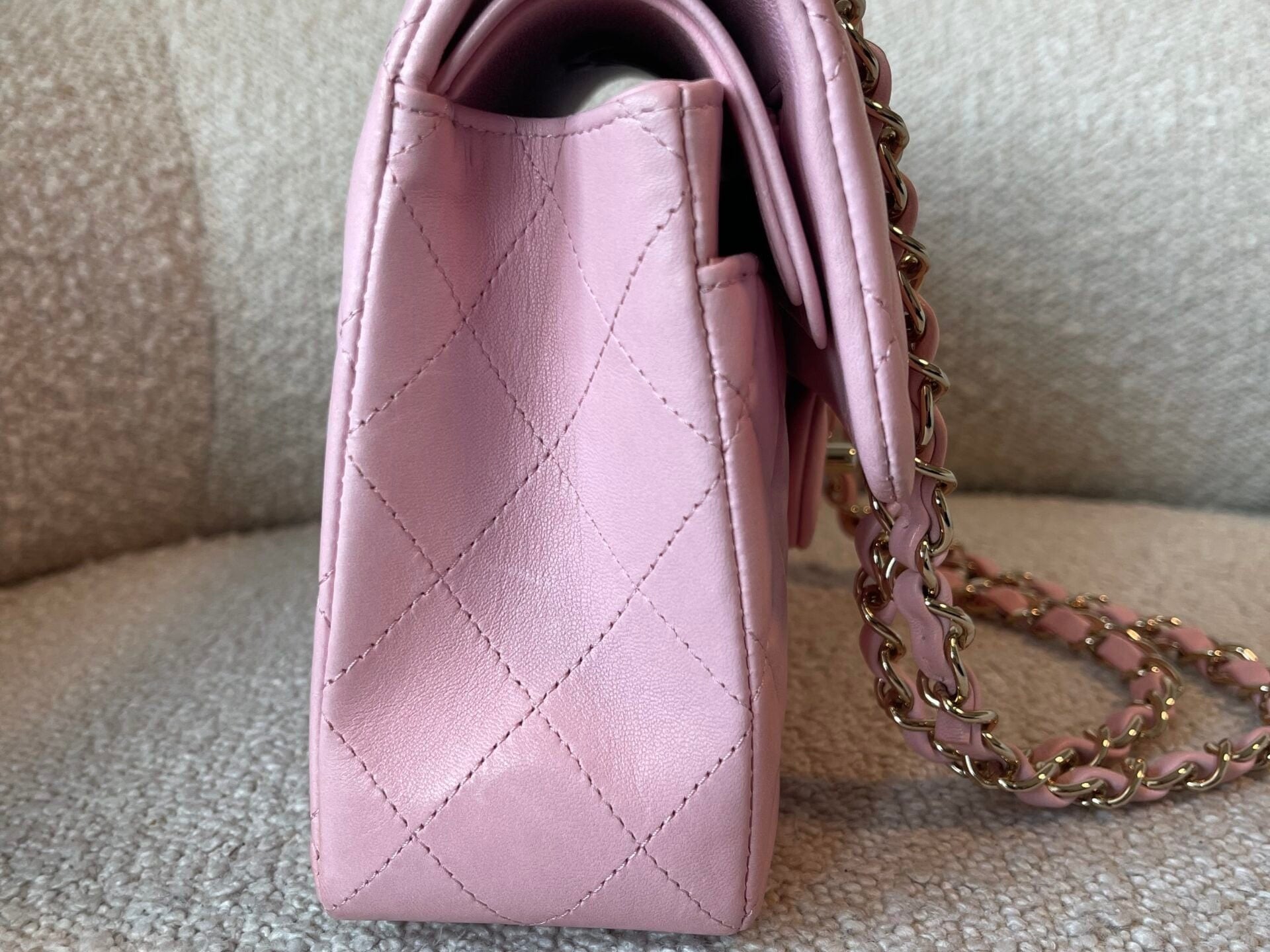 CHANEL Handbag 21S Light Pink Lambskin Quilted Classic Flap Small - Redeluxe