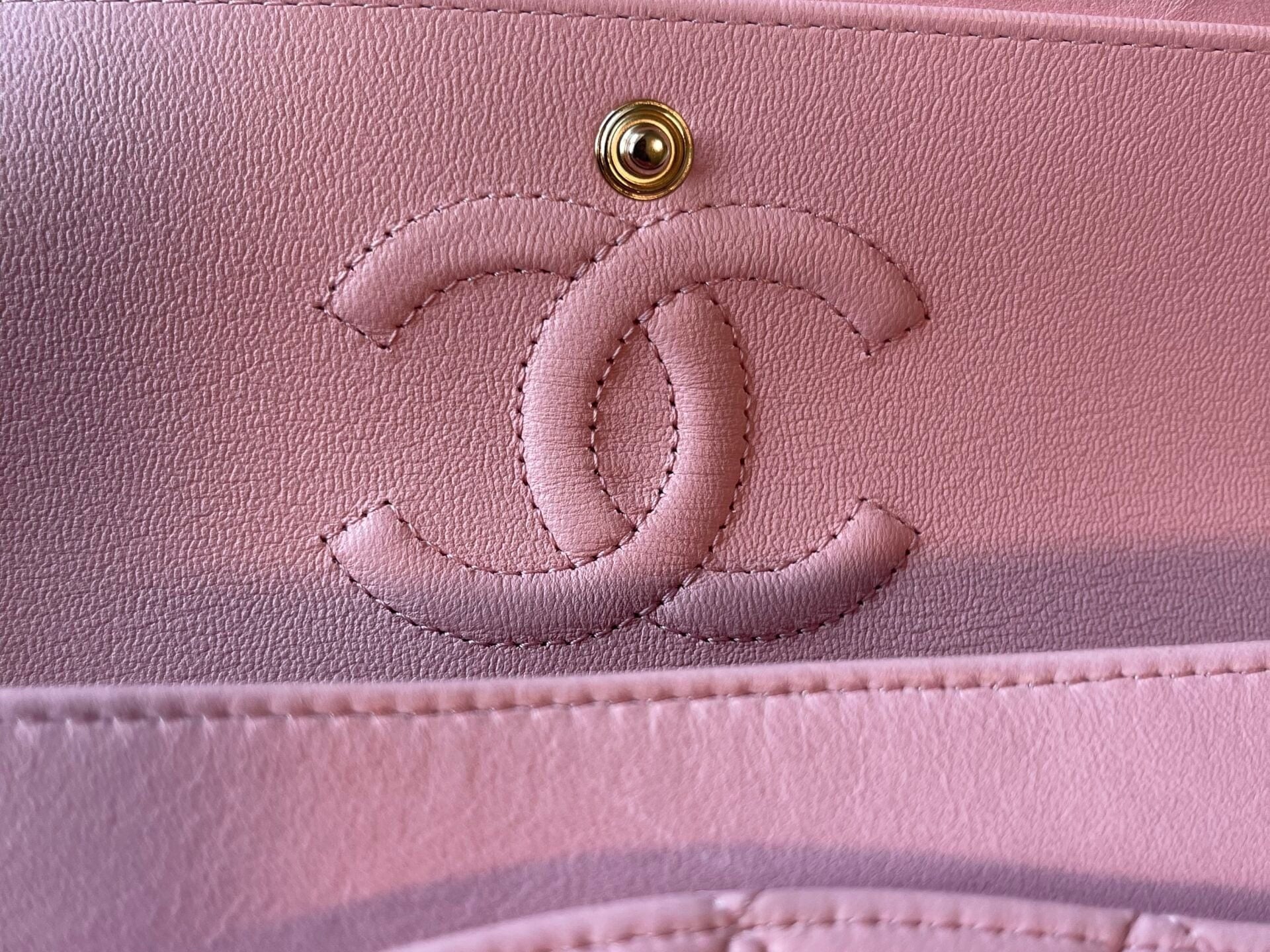 CHANEL Handbag 21S Light Pink Lambskin Quilted Classic Flap Small - Redeluxe