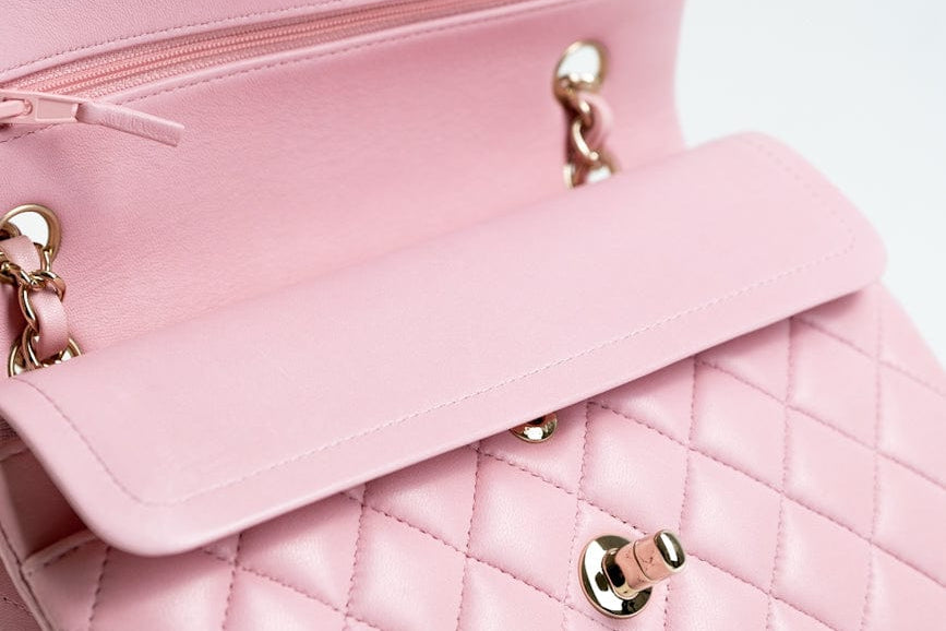 CHANEL Handbag 21S Light Pink Lambskin Quilted Classic Flap Small - Redeluxe
