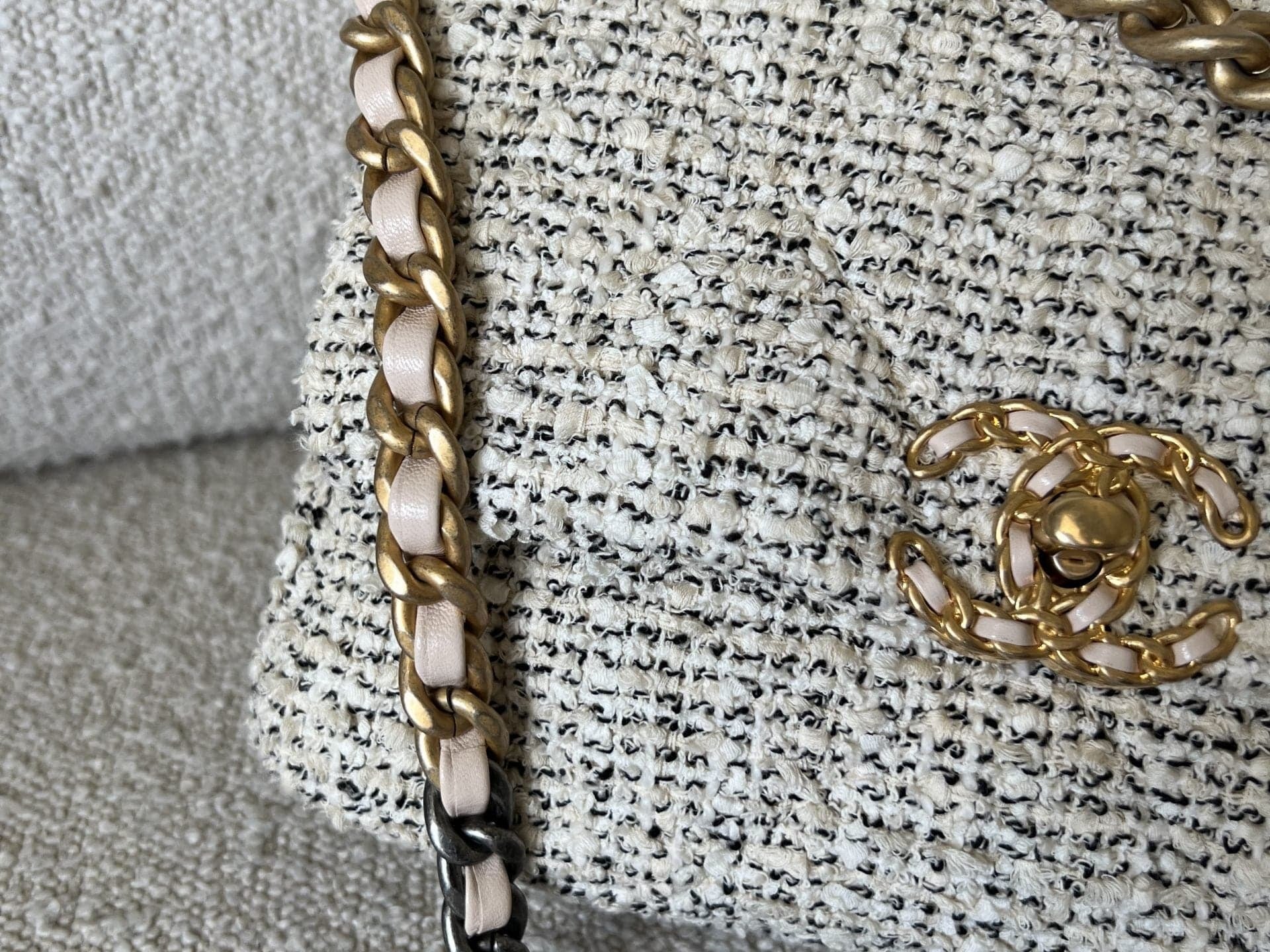 CHANEL Handbag 21S Oreo Tweed 19 Flap Small Mixed Hardware - Redeluxe