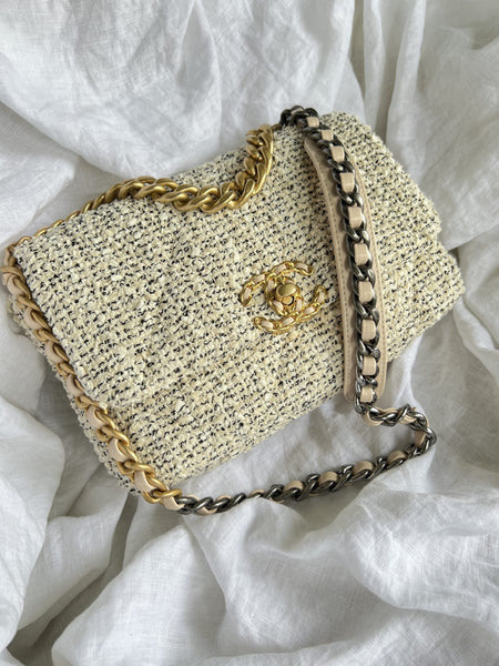 chanel-handbag-21s-oreo-tweed-