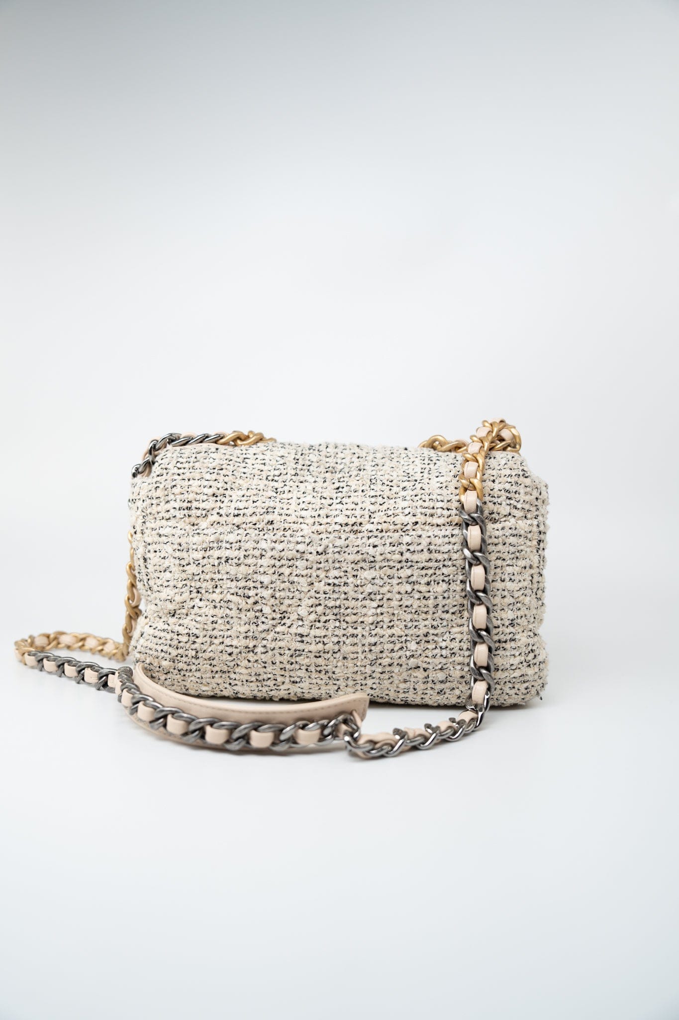 Buy Exclusive CHANEL 21S Oreo Tweed Quilted 19 Flap | Limited Time