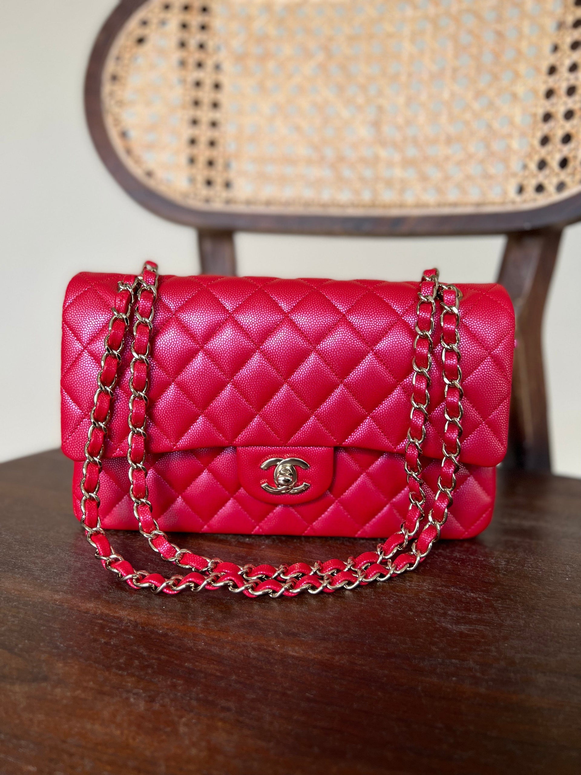 21S Red Iridescent Caviar Quilted Classic Flap Medium – REDELUXE