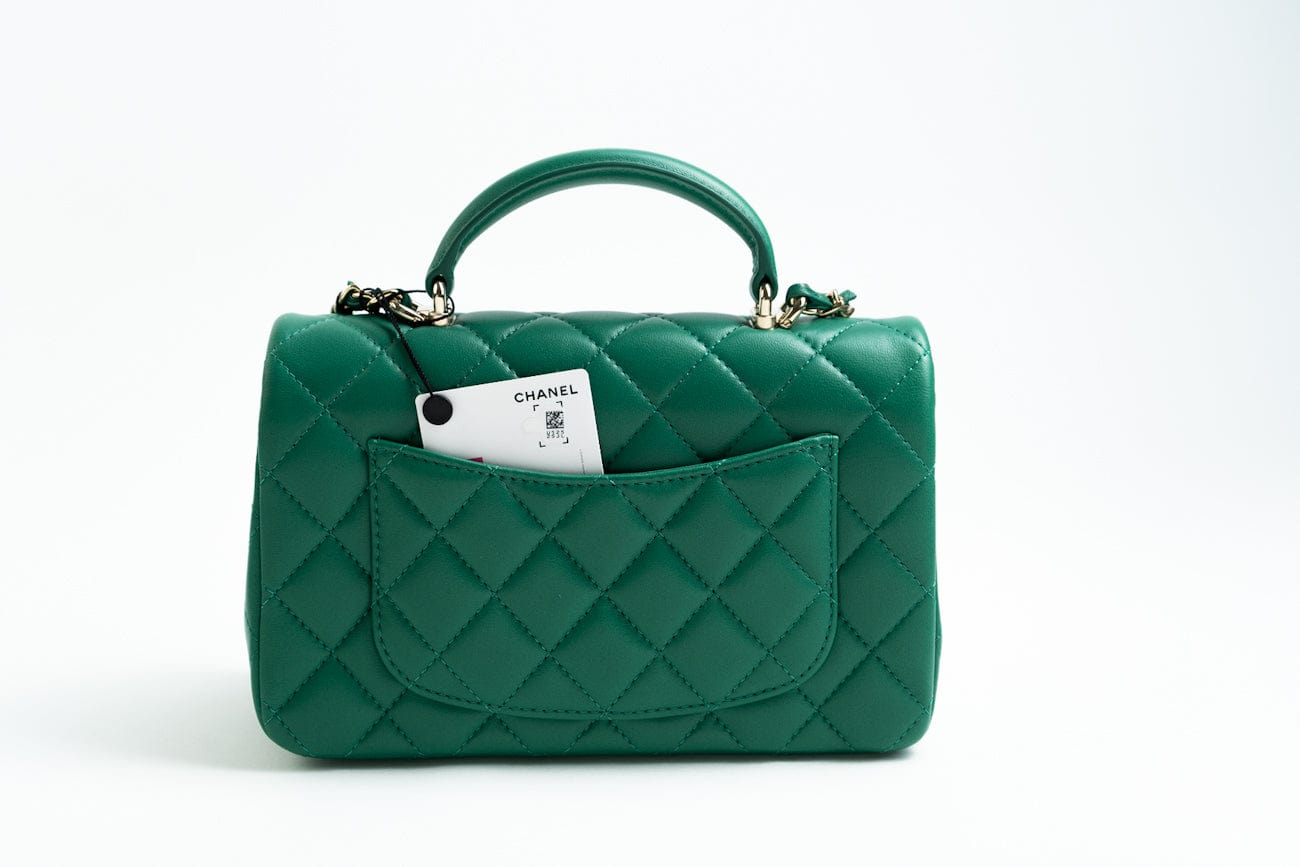 CHANEL Handbag 22A Emerald Green Lambskin Quilted Mini Top Handle LGHW - Redeluxe