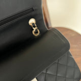 CHANEL Handbag 22C B&W Lambskin Quilted Classic Flap Medium LGHW - Redeluxe