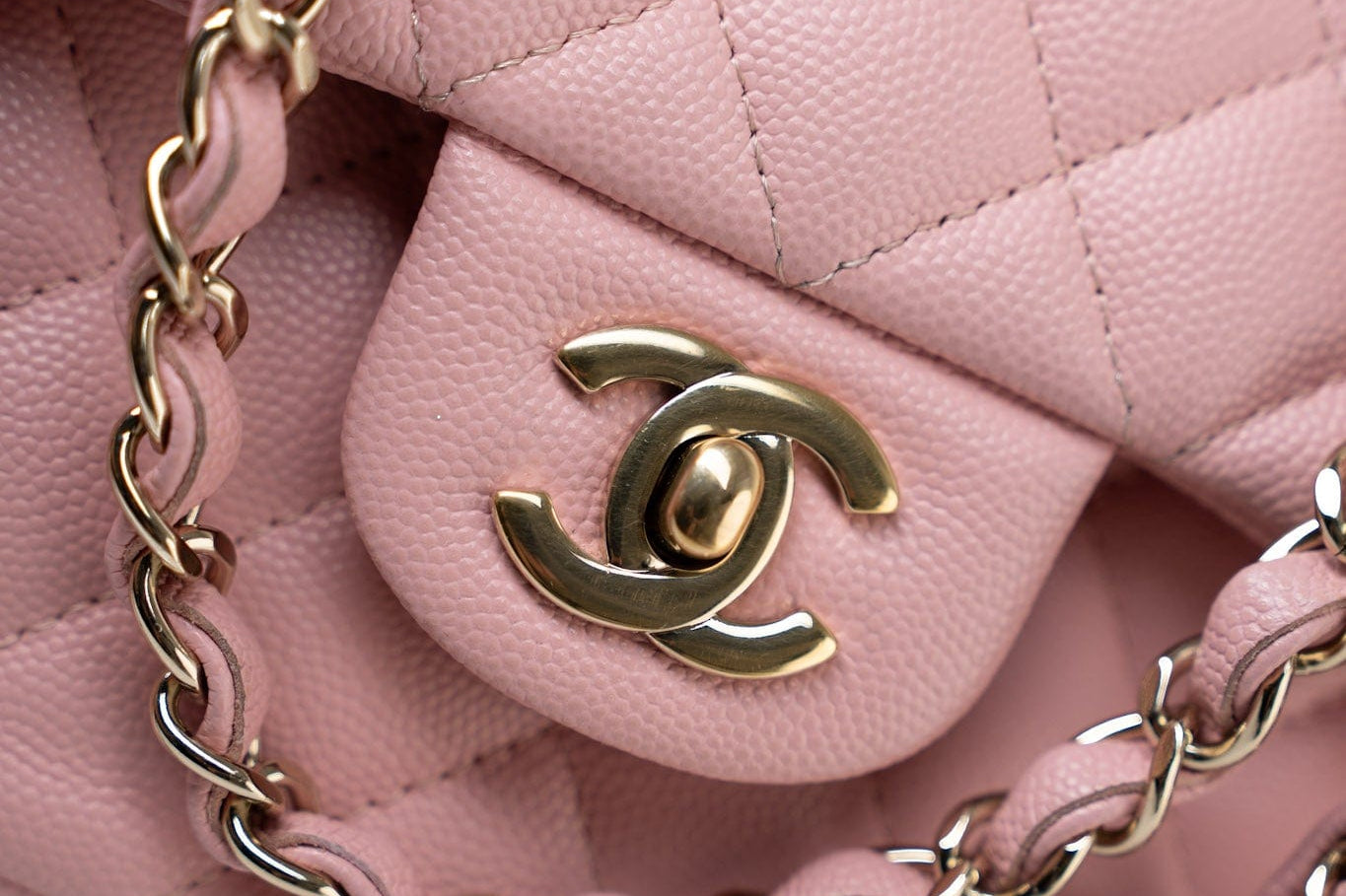 CHANEL Handbag 22C Sakura Pink Small Caviar Quilted Classic Flap Light Gold Hardware - Redeluxe