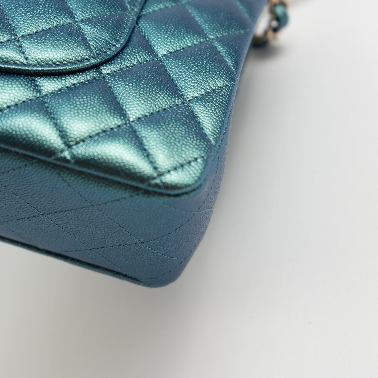 CHANEL Handbag 22P Iridescent Green Caviar Quilted Classic Flap Medium Light Gold Hardware - Redeluxe