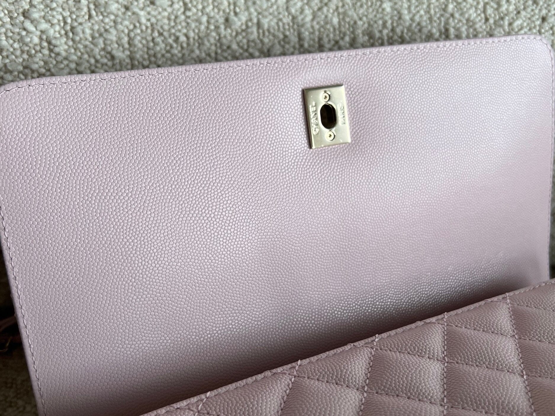 CHANEL Handbag 22P Light Pink Caviar Quilted Coco Handle Medium LGHW - Redeluxe