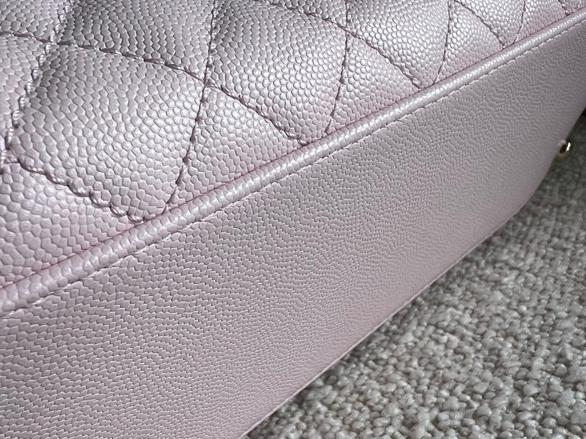 CHANEL Handbag 22P Light Pink Caviar Quilted Coco Handle Medium LGHW - Redeluxe