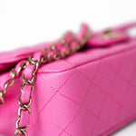 CHANEL Handbag 22P Pink Caviar Quilted Classic Flap Medium Light Gold Hardware - Redeluxe