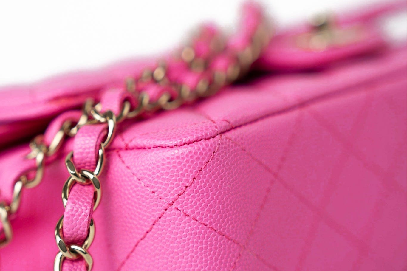 CHANEL Handbag 22P Pink Caviar Quilted Classic Flap Medium Light Gold Hardware - Redeluxe