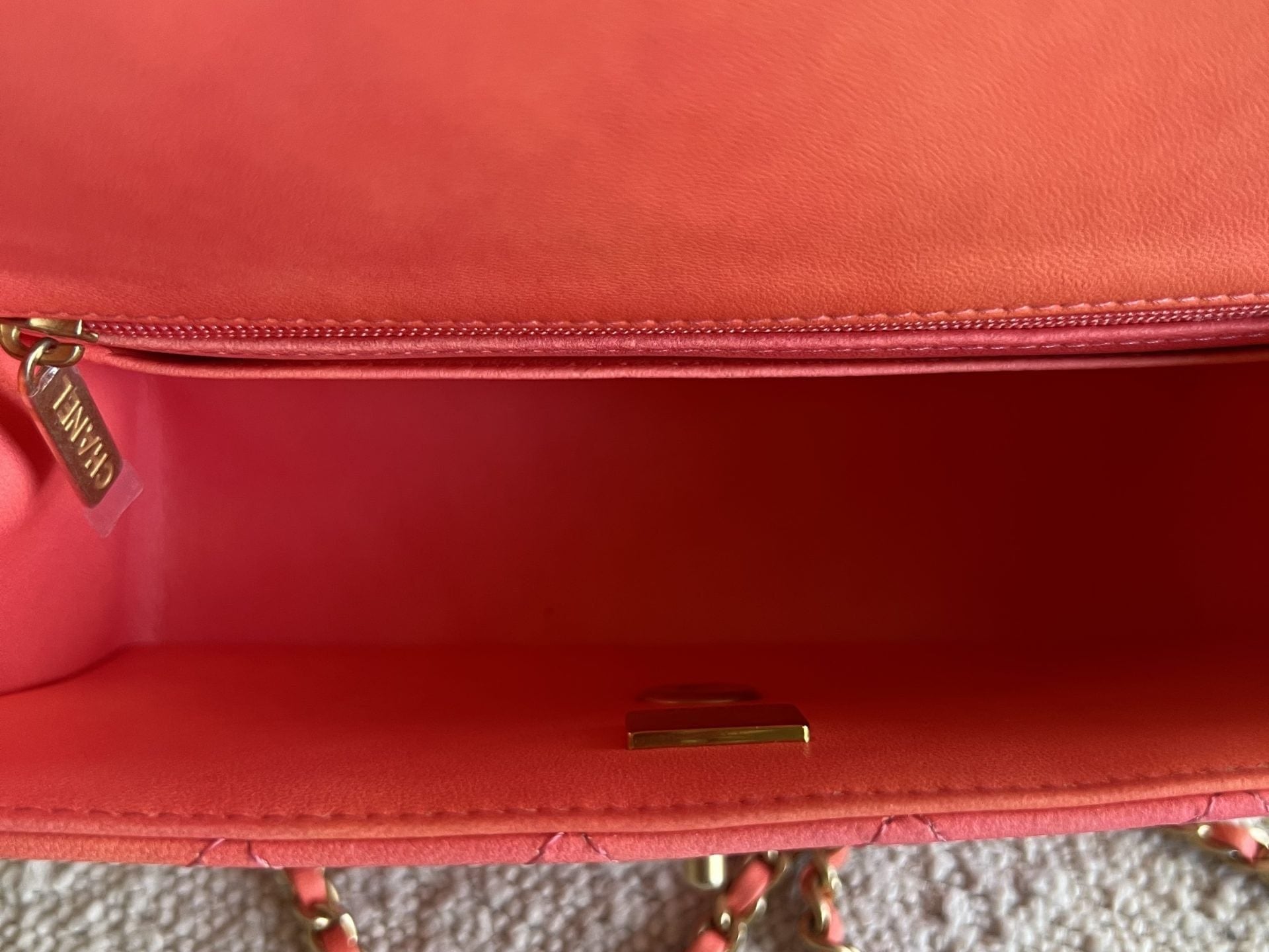 CHANEL Handbag 22P Pink/Orange Mini Lambskin Quilted with Top handle Rectangular LGHW - Redeluxe